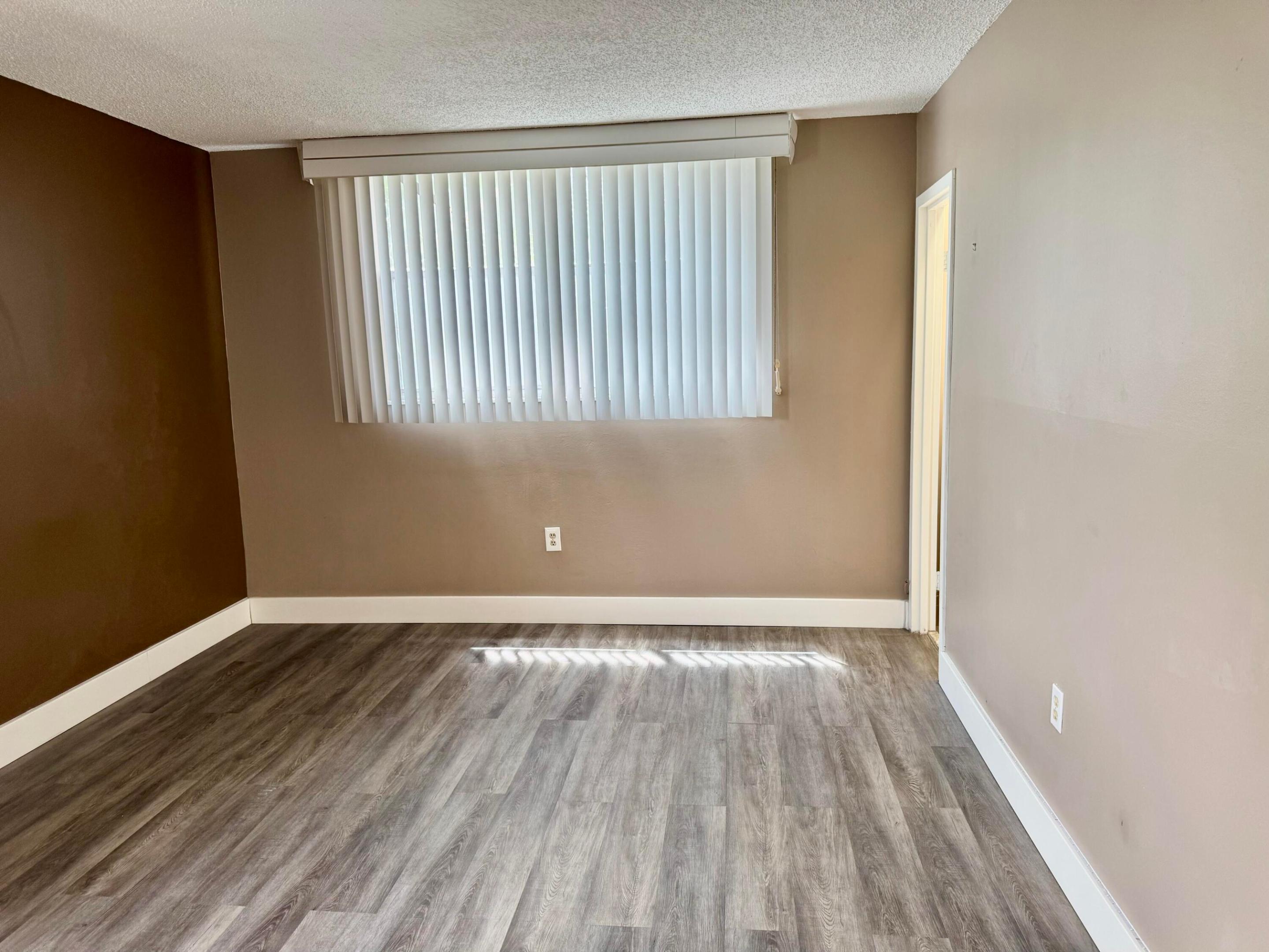 1800 SW 81st #1307, North Lauderdale FL 33068