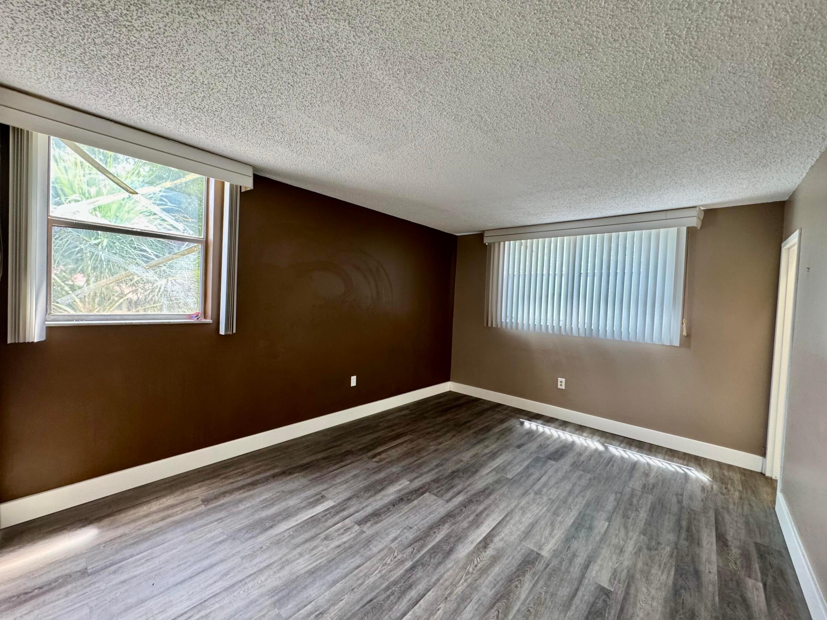 1800 SW 81st #1307, North Lauderdale FL 33068