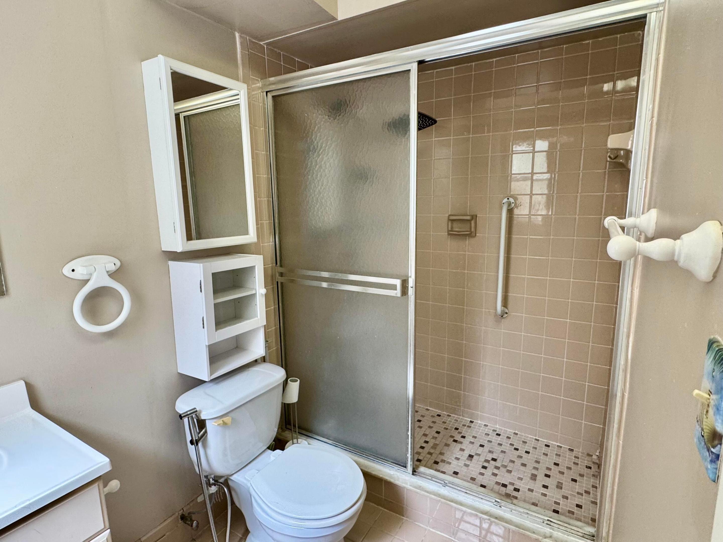 1800 SW 81st #1307, North Lauderdale FL 33068