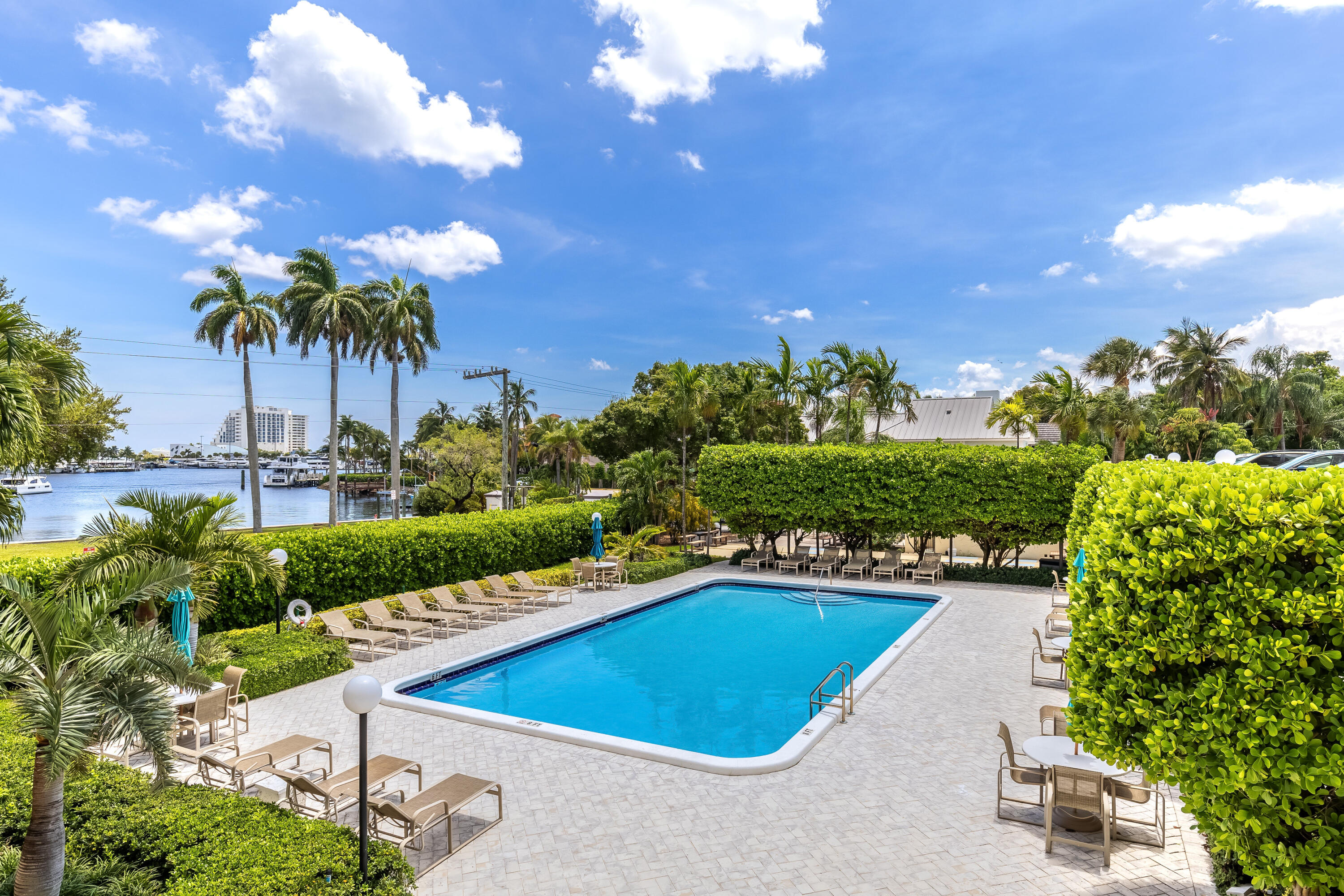 2500 E Las Olas #1806, Fort Lauderdale FL 33301