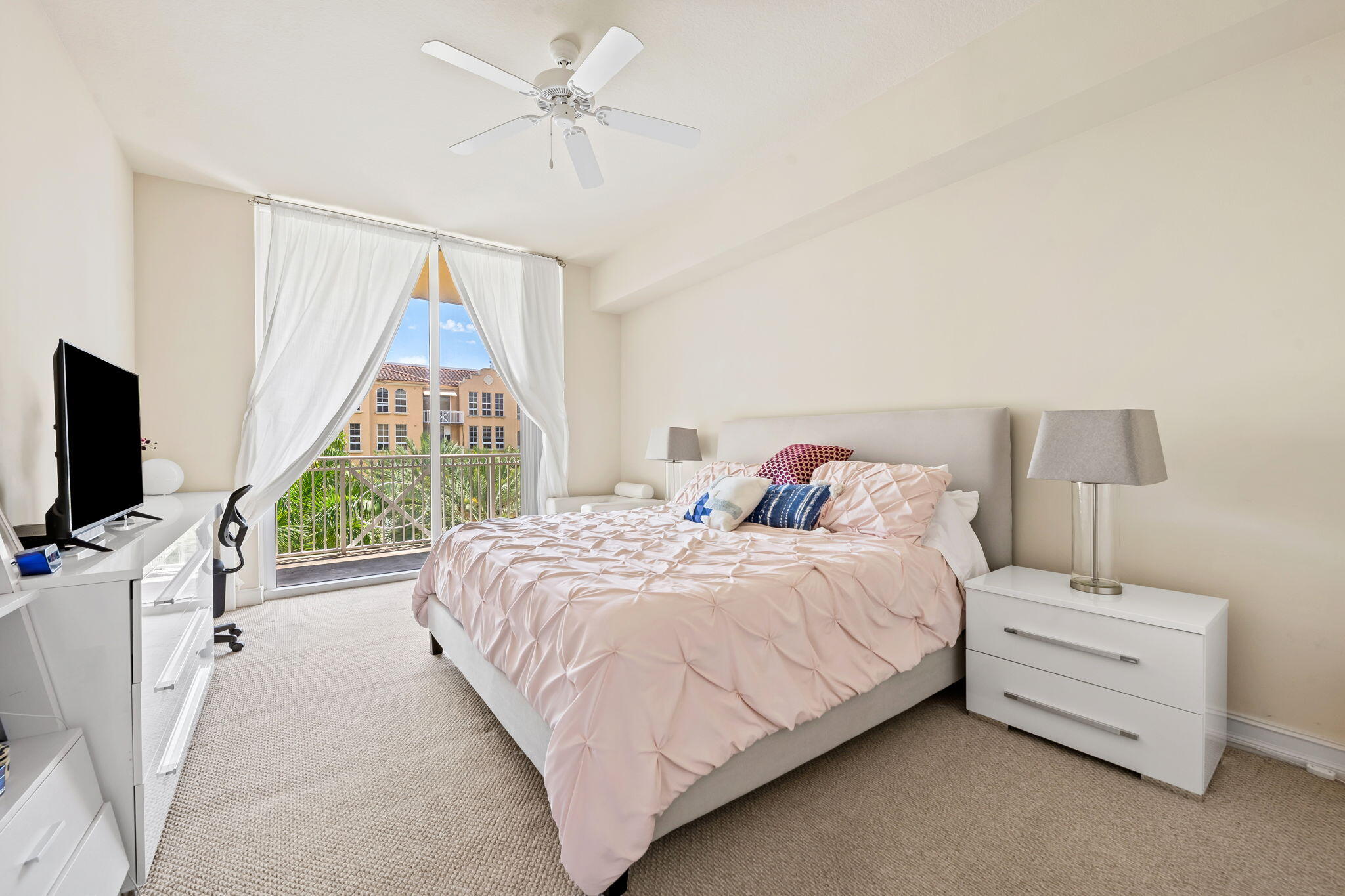 3001 NE 185th #536, Aventura FL 33180