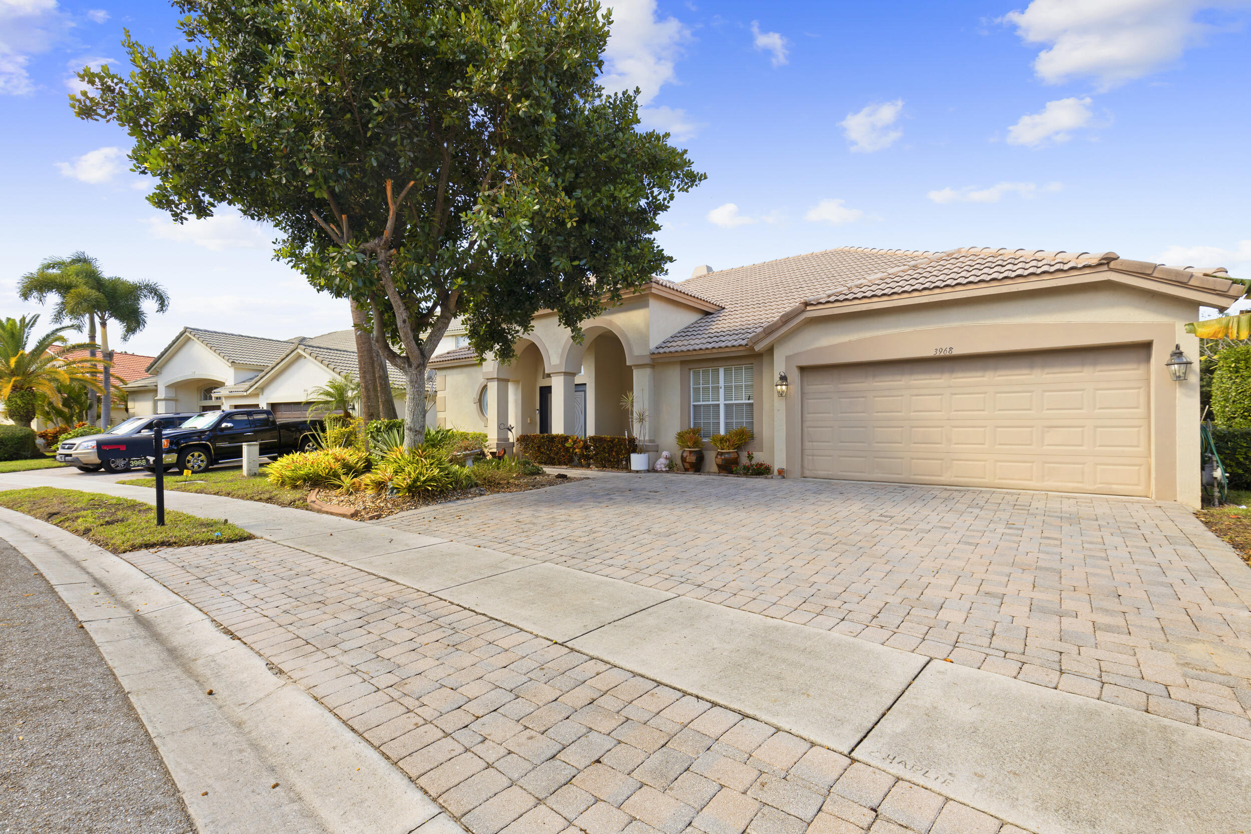 3968 W Hamilton, West Palm Beach FL 33411