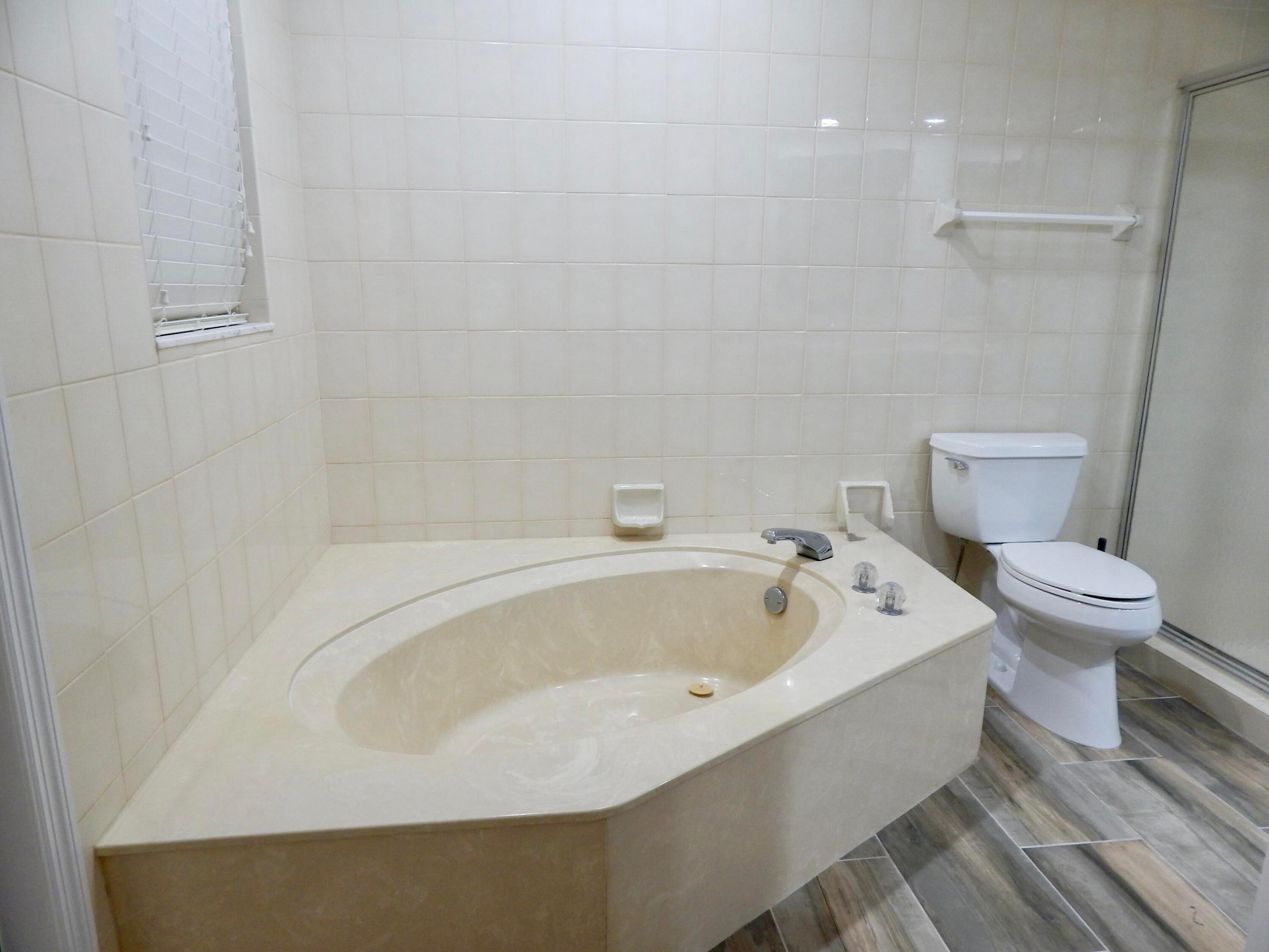 22864 Marbella, Boca Raton FL 33433