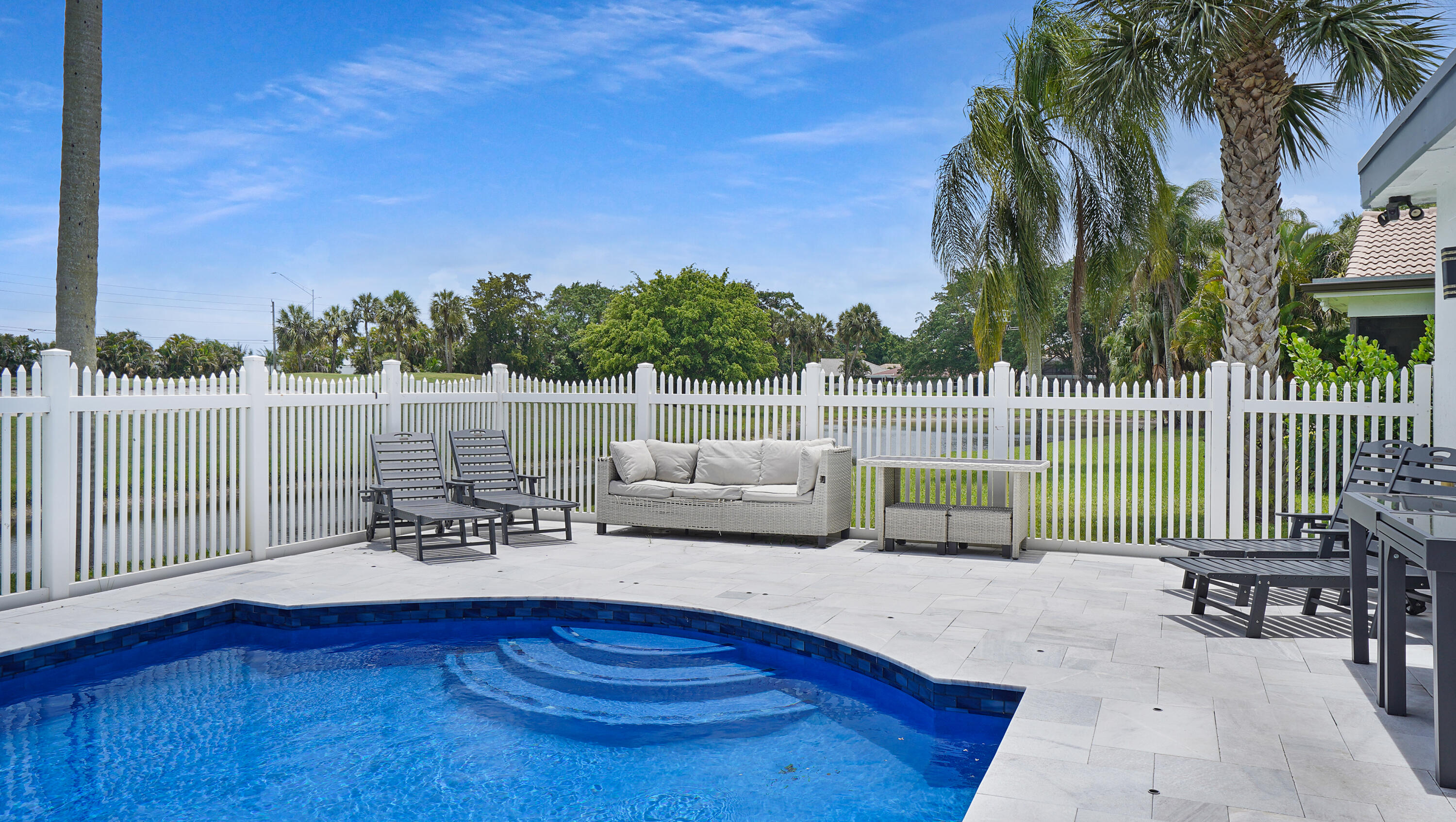 10131 Camelback, Boca Raton FL 33498