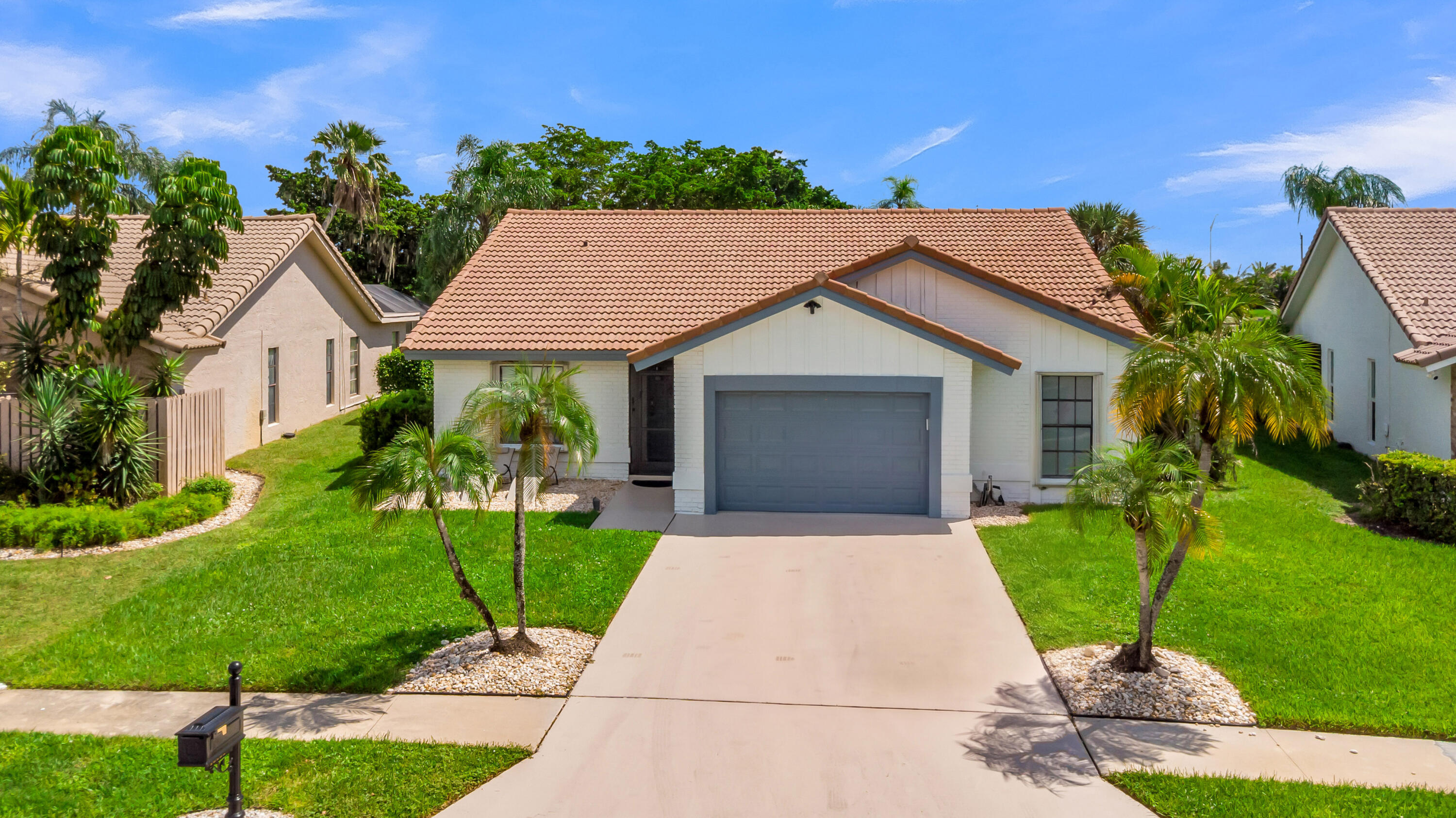10131 Camelback, Boca Raton FL 33498