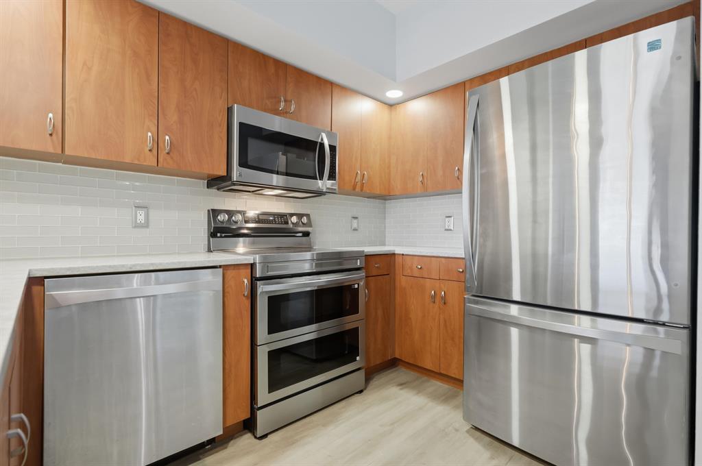 110 N Federal #1108, Fort Lauderdale FL 33301
