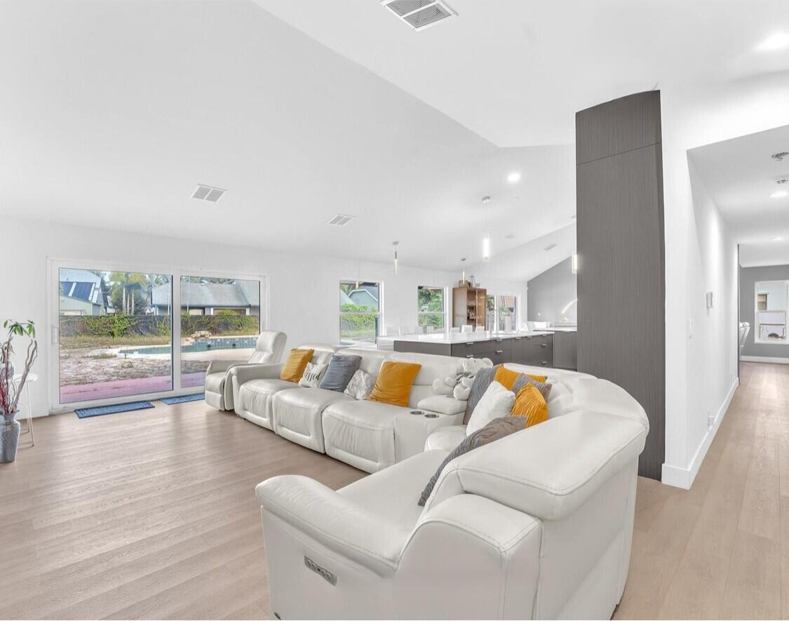 4391 NW 51st, Coconut Creek FL 33073