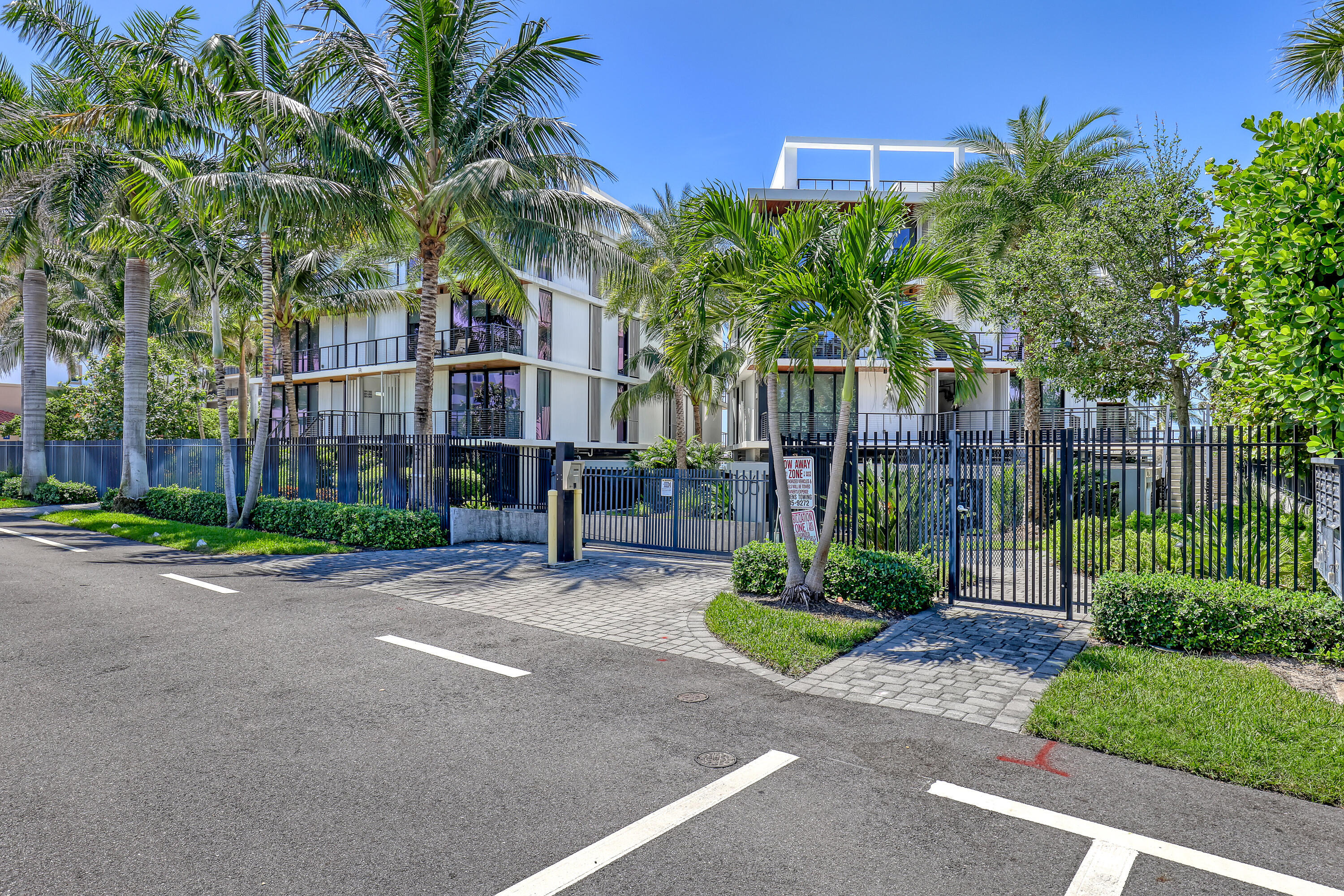 106 Inlet #305, Palm Beach Shores FL 33404
