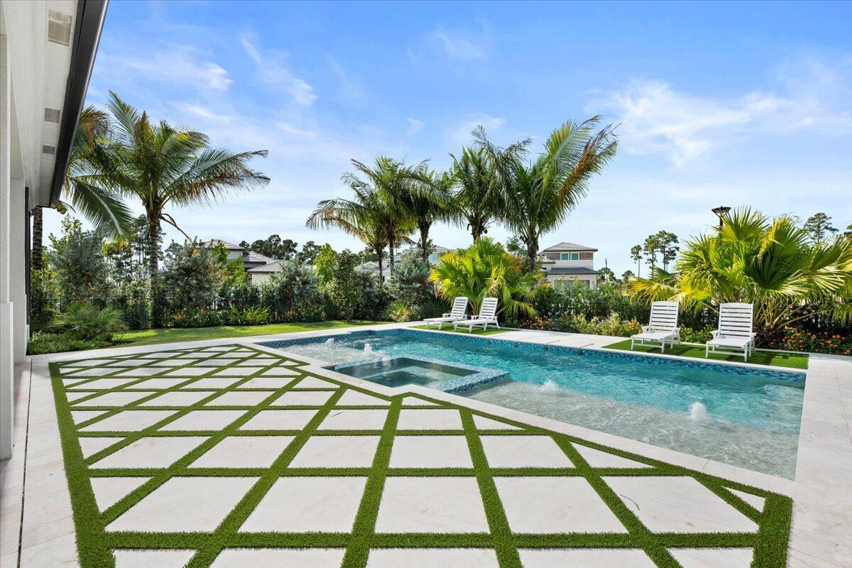 13621 Le Christine, Palm Beach Gardens FL 33412