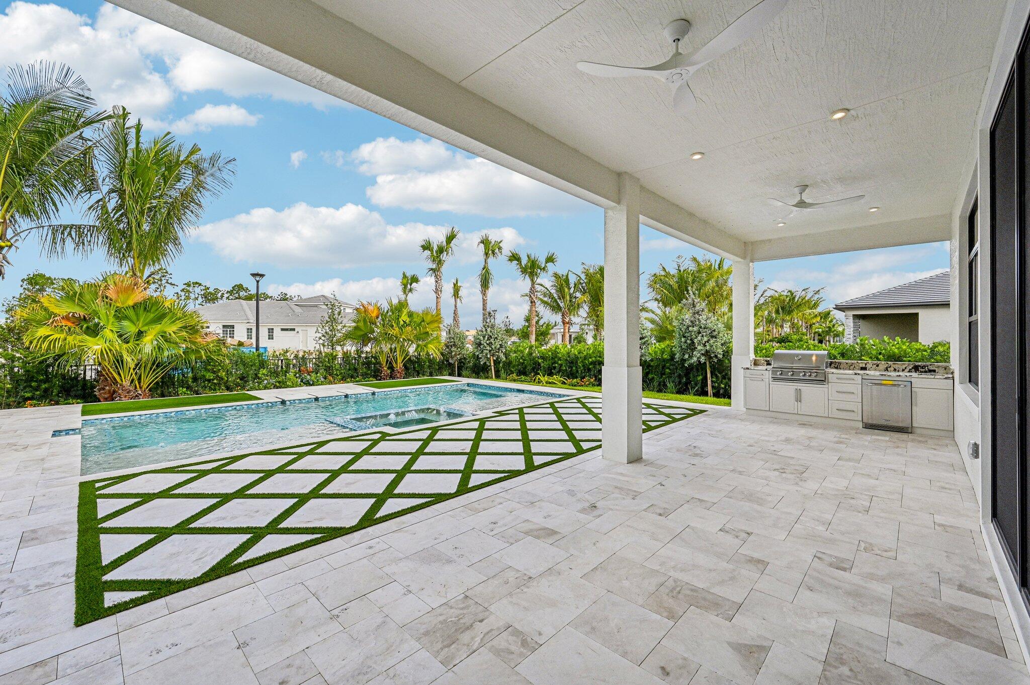 13621 Le Christine, Palm Beach Gardens FL 33412