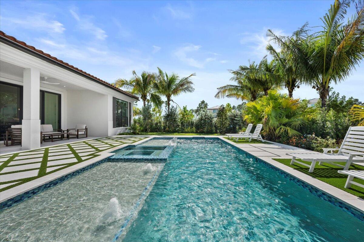 13621 Le Christine, Palm Beach Gardens FL 33412
