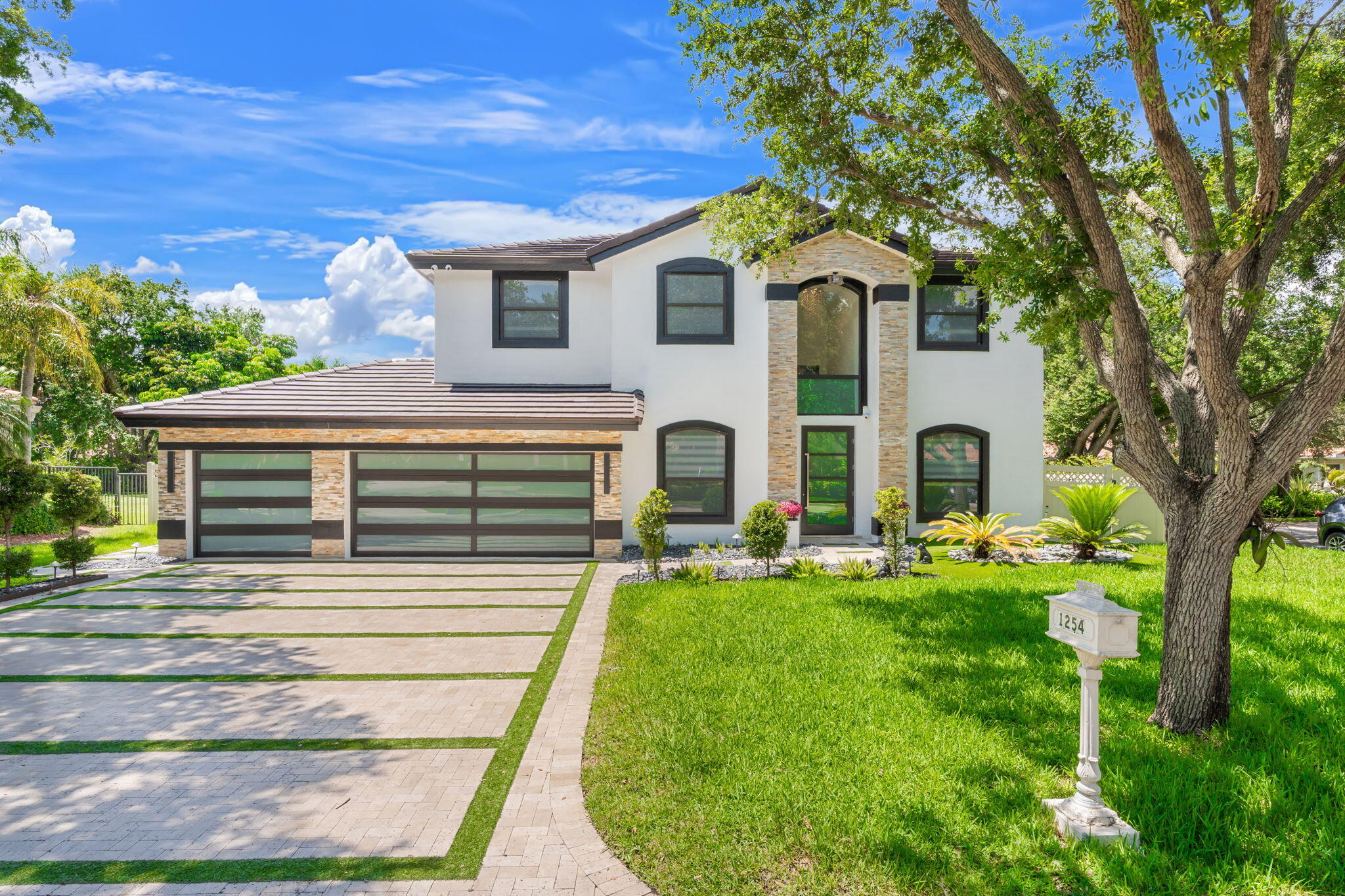 1254 NW 102nd, Coral Springs FL 33071