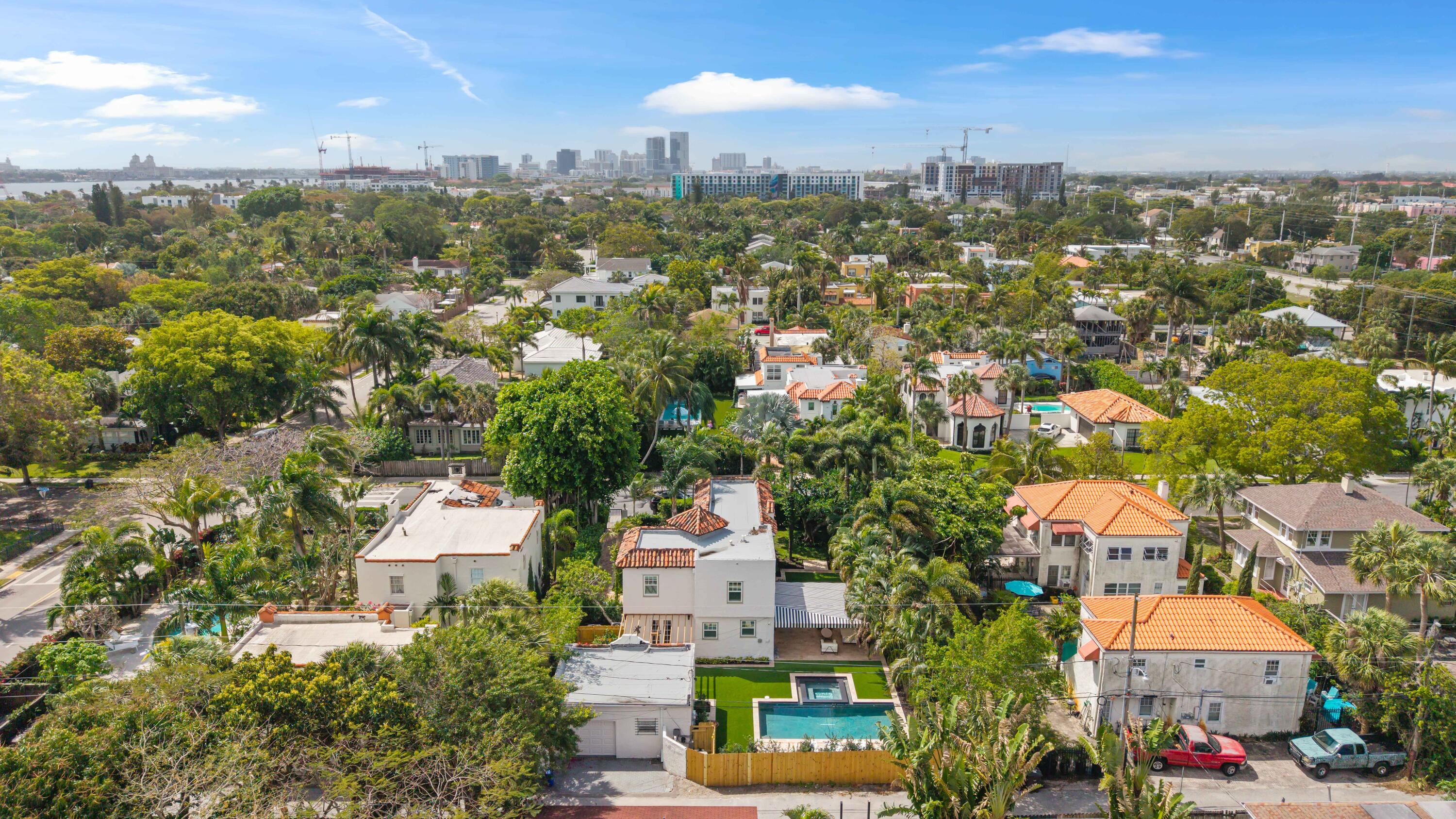 511 32nd, West Palm Beach FL 33407