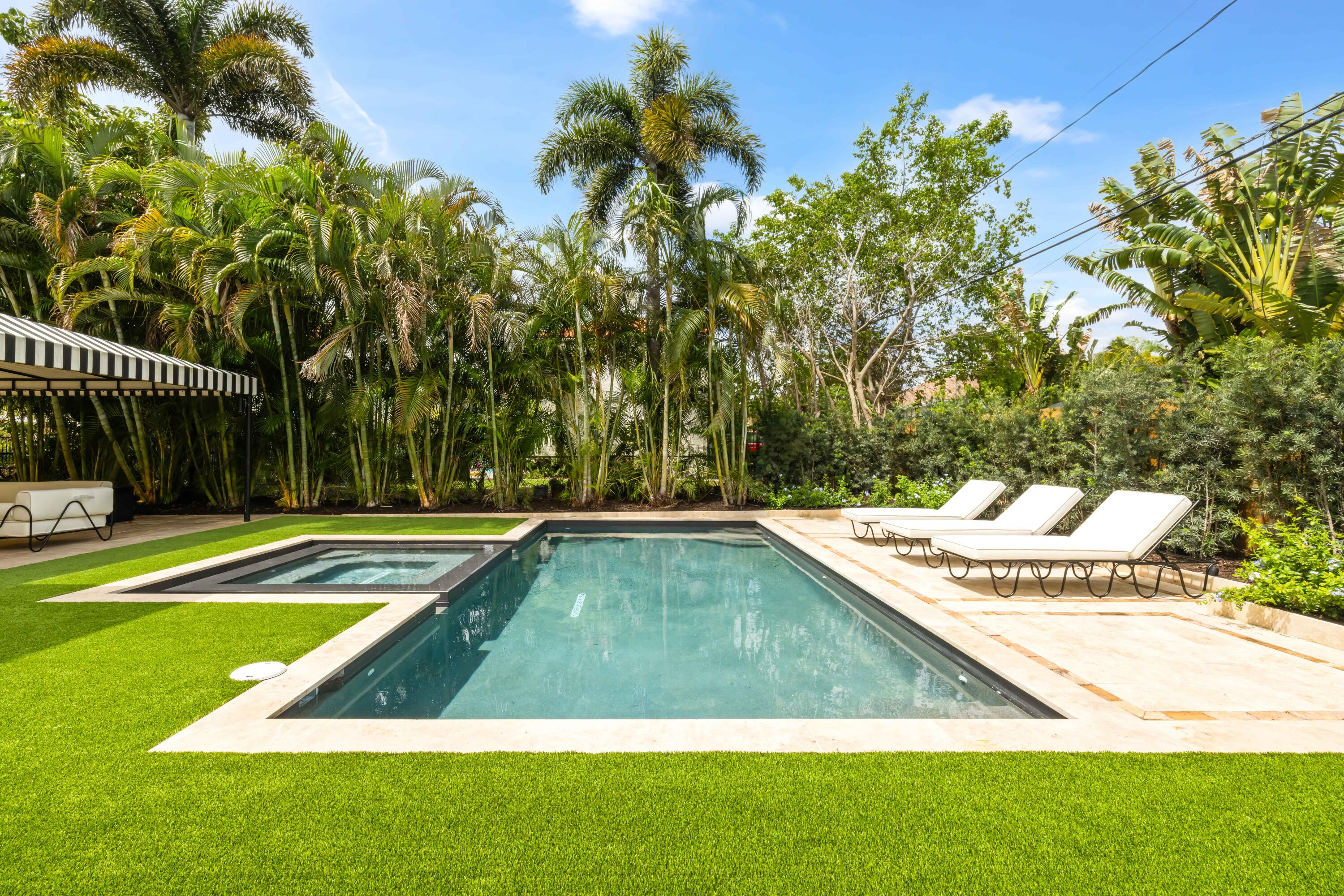 511 32nd, West Palm Beach FL 33407