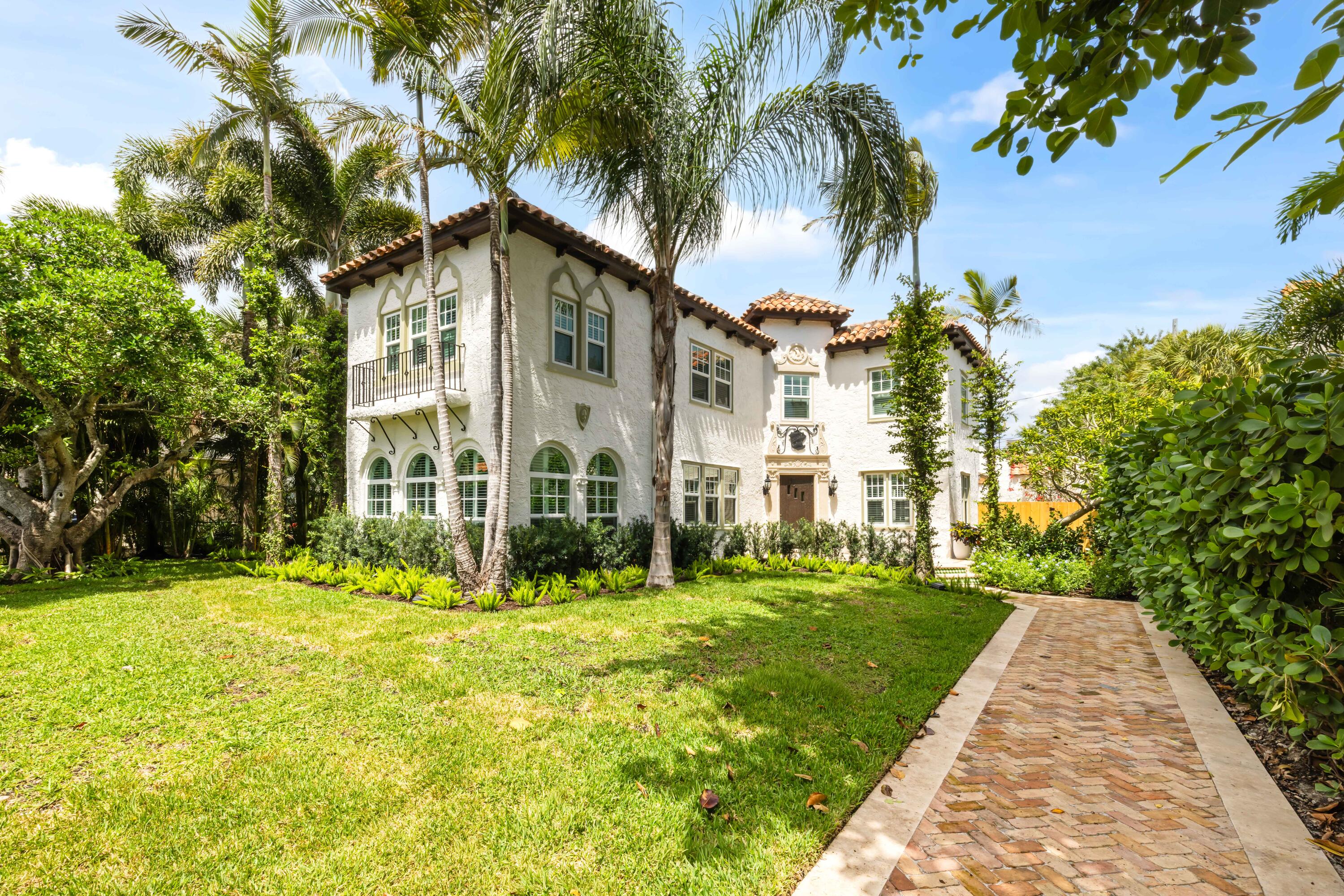 511 32nd, West Palm Beach FL 33407