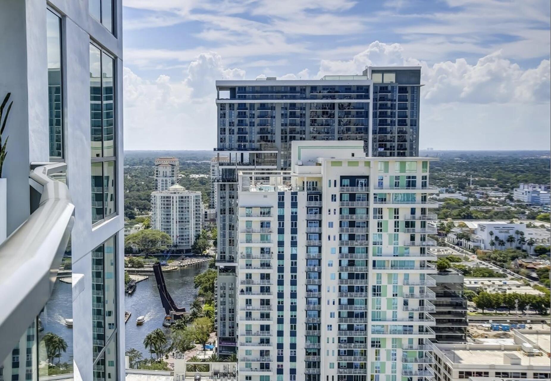 100 E Las Olas #2802, Fort Lauderdale FL 33301