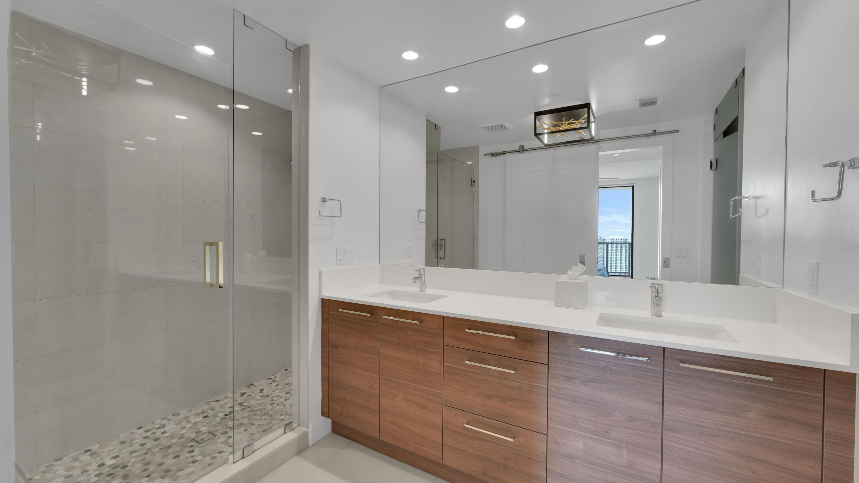 100 E Las Olas #2802, Fort Lauderdale FL 33301