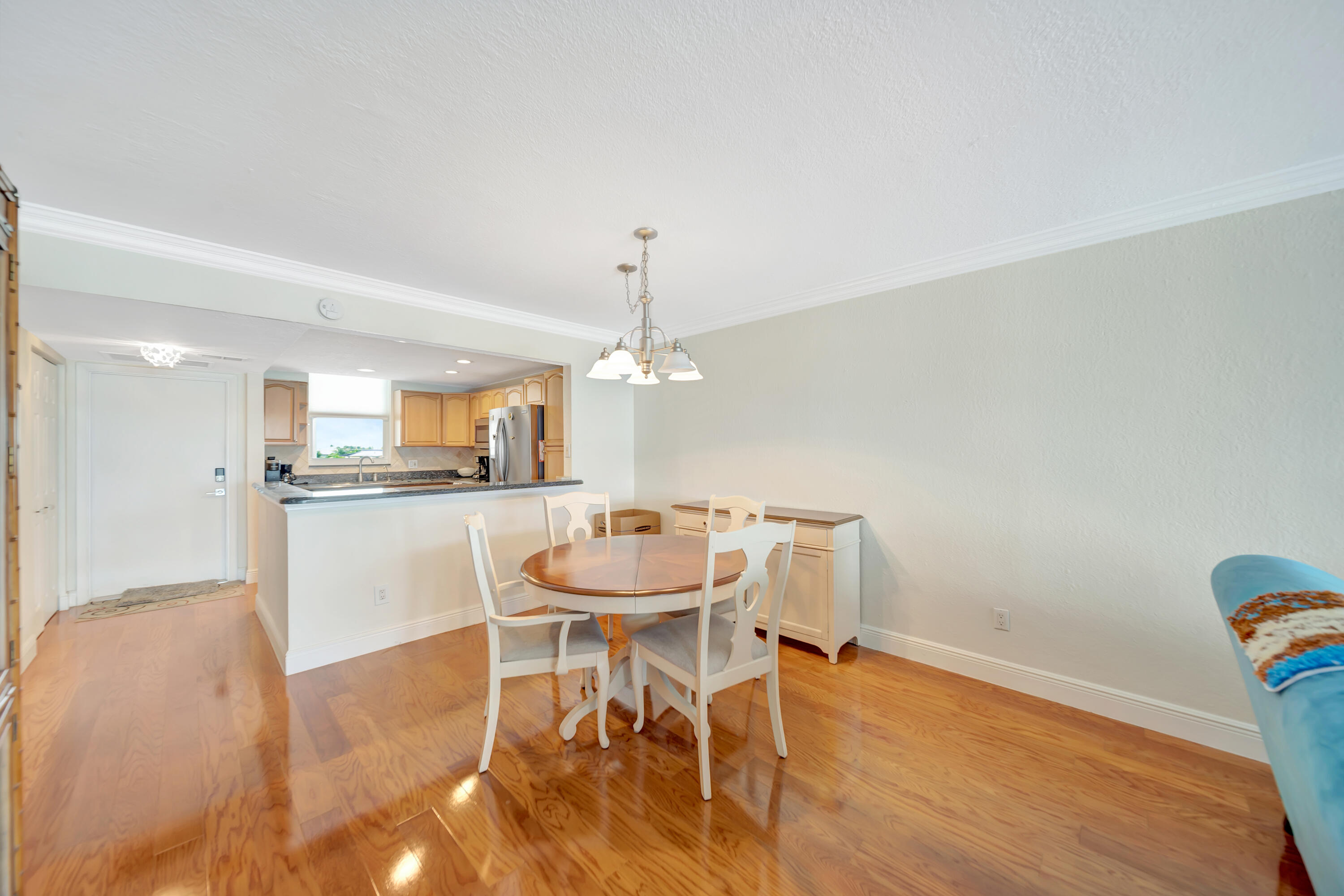 3100 NE 49 #403, Fort Lauderdale FL 33308