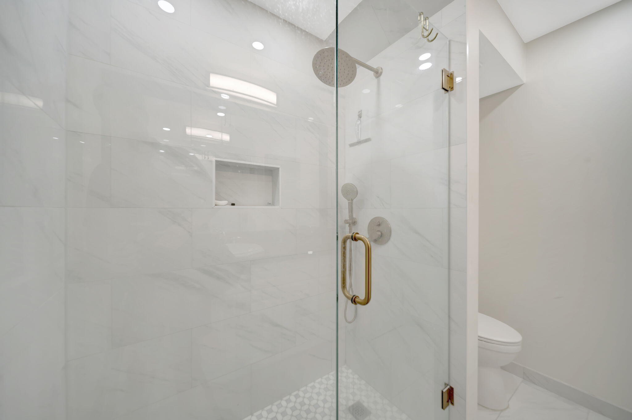 3100 NE 49 #403, Fort Lauderdale FL 33308