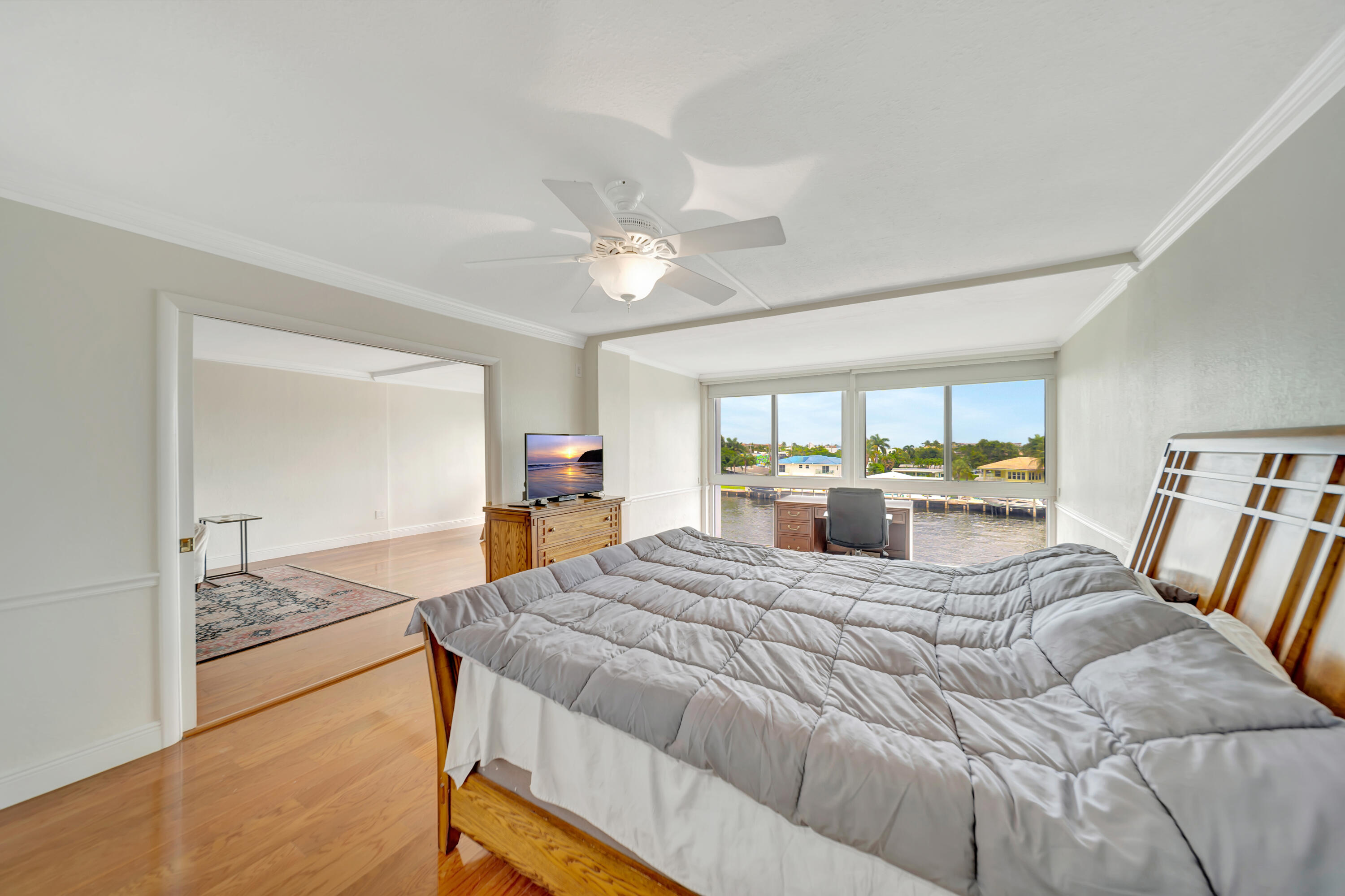 3100 NE 49 #403, Fort Lauderdale FL 33308