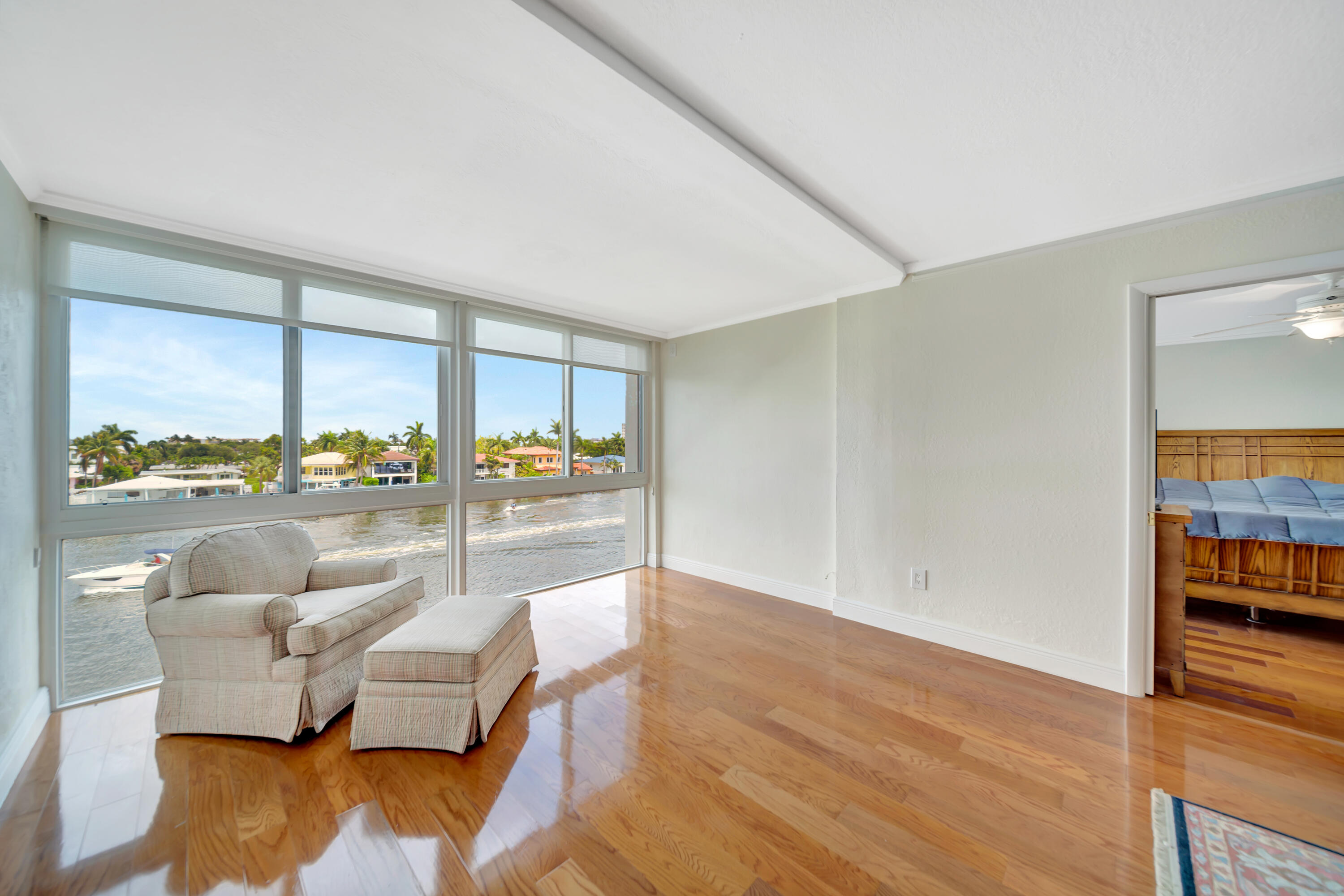 3100 NE 49 #403, Fort Lauderdale FL 33308