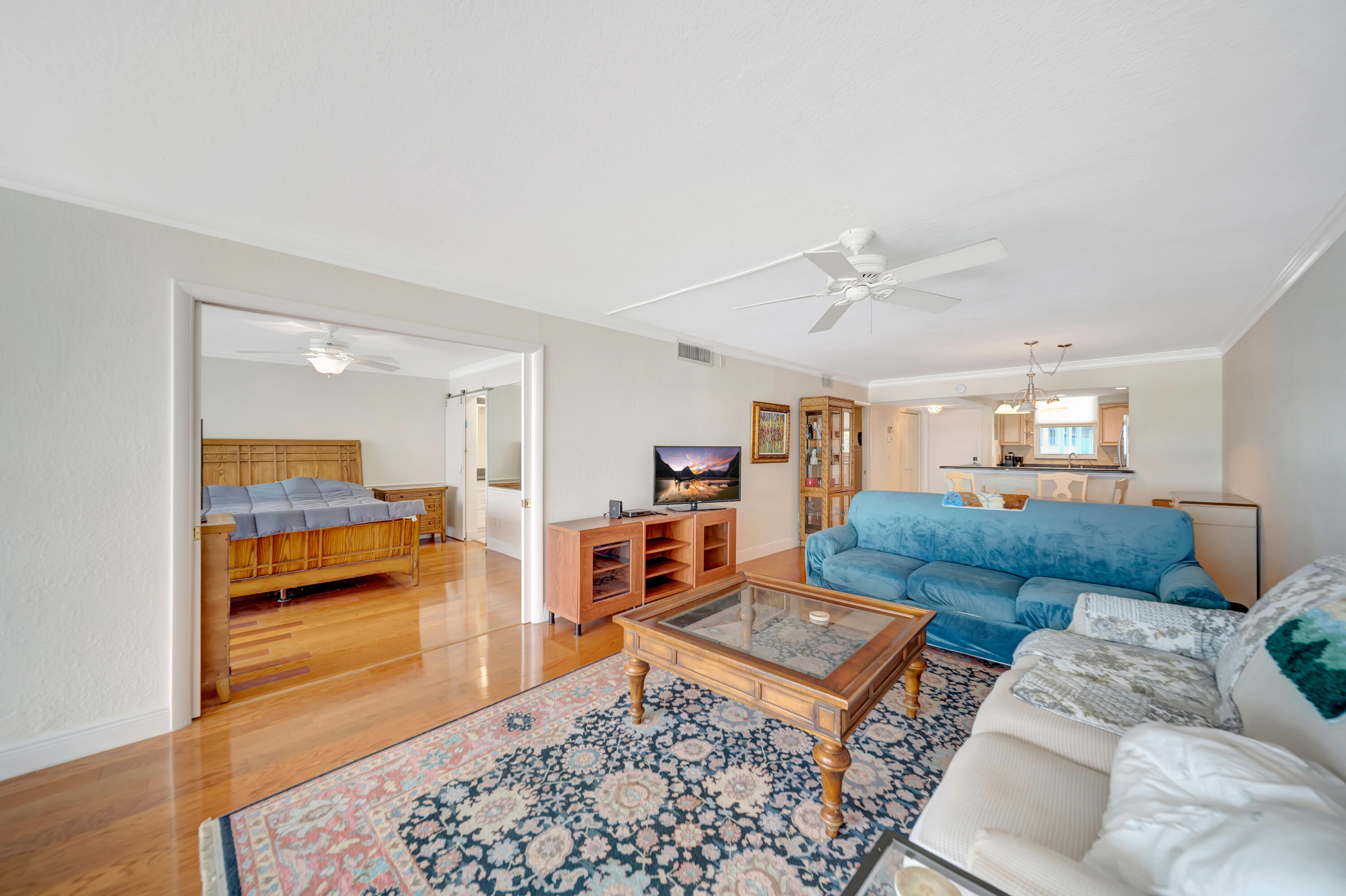 3100 NE 49 #403, Fort Lauderdale FL 33308