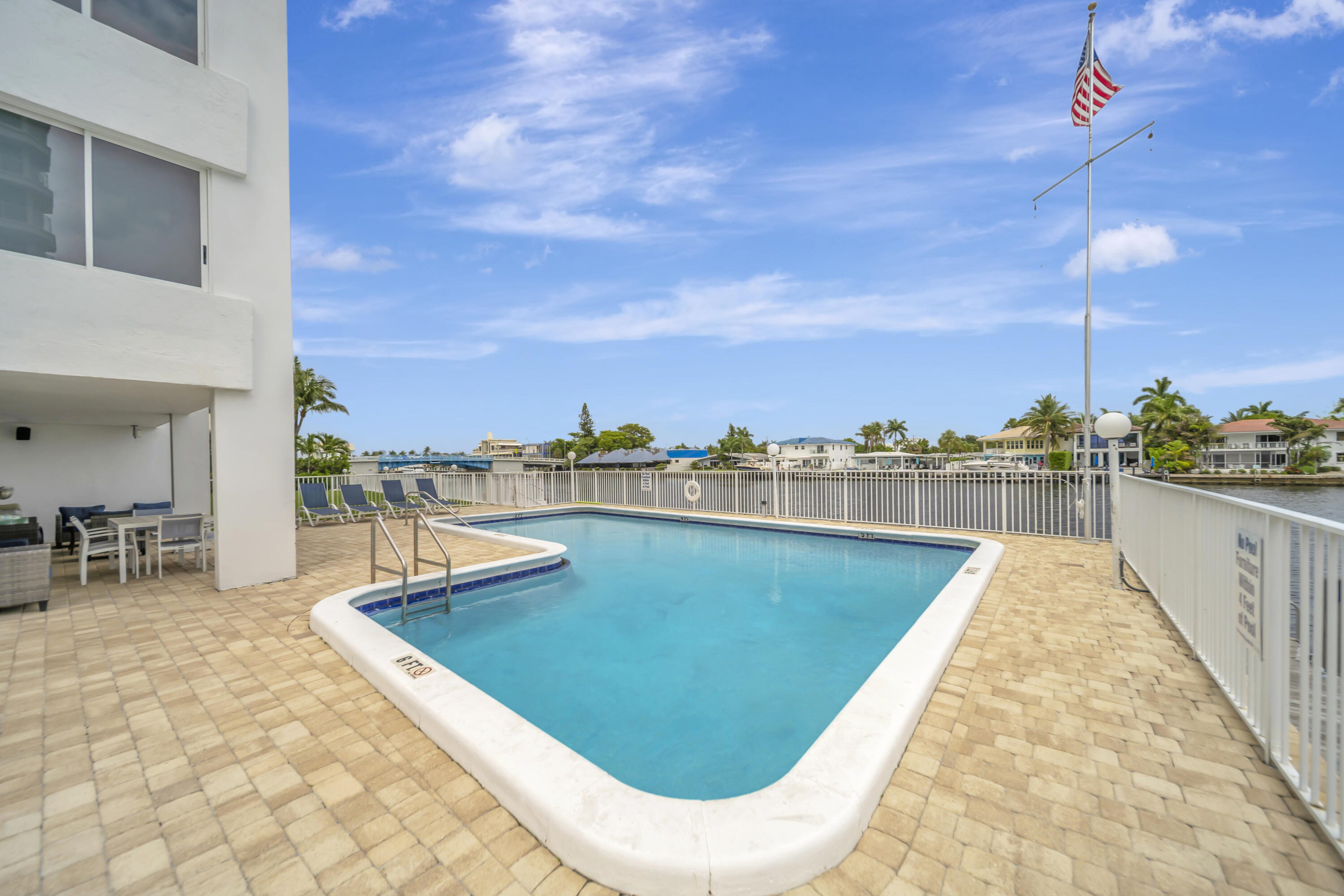3100 NE 49 #403, Fort Lauderdale FL 33308