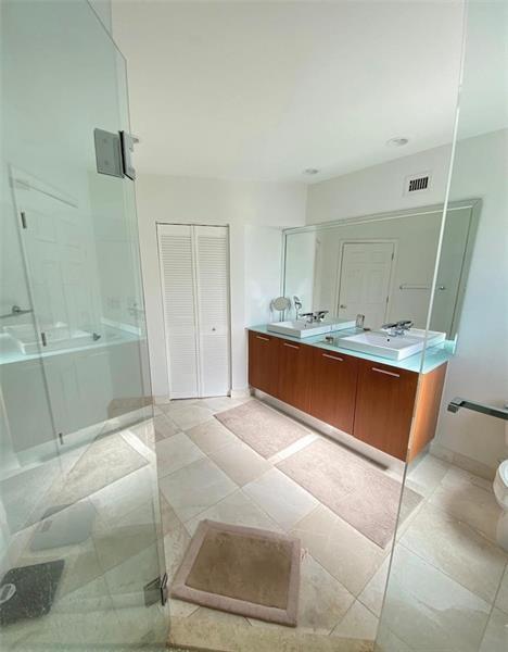 101 SE 15th #E, Fort Lauderdale FL 33301