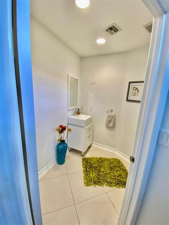 101 SE 15th #E, Fort Lauderdale FL 33301