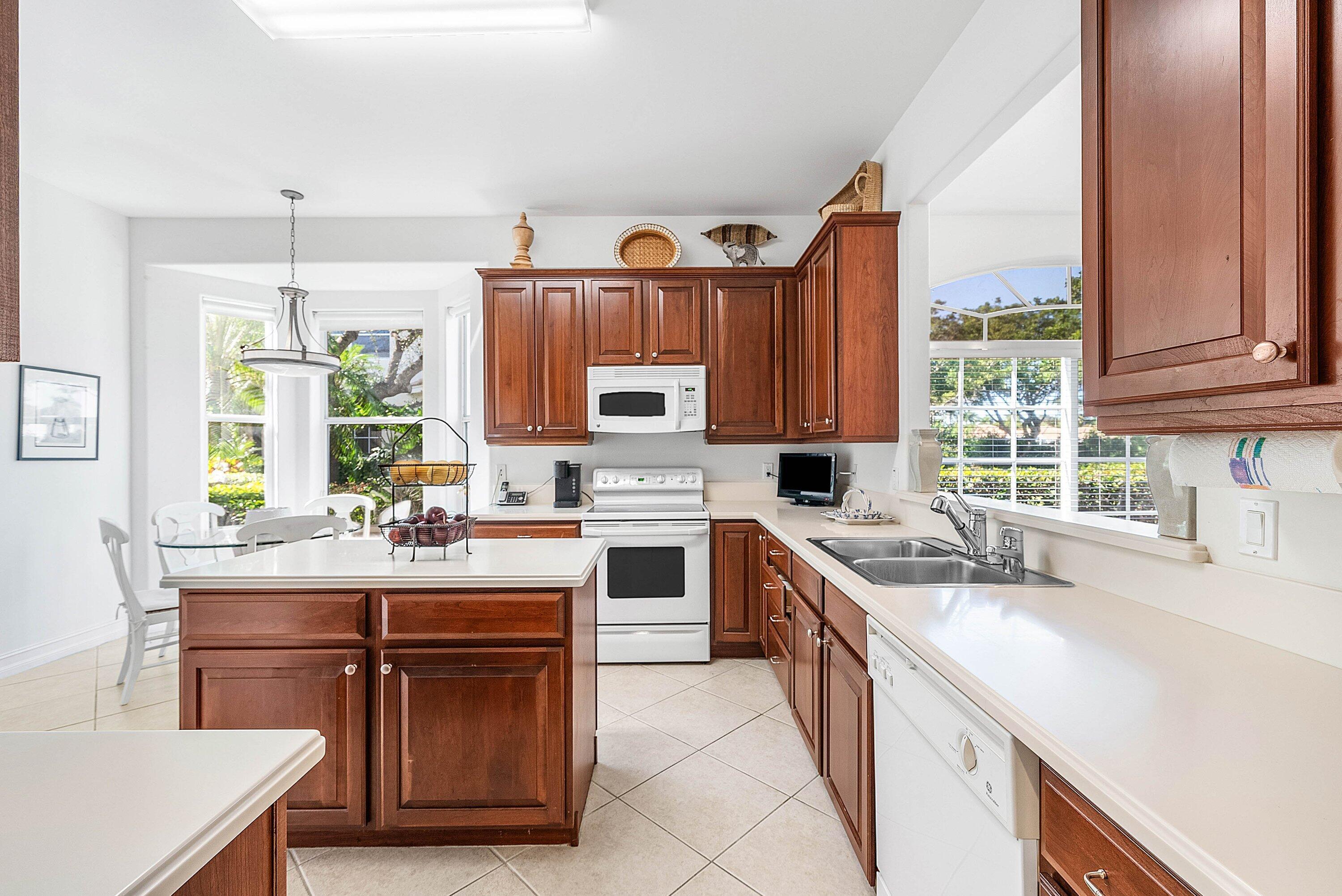 6197 Island #A, Boca Raton FL 33496