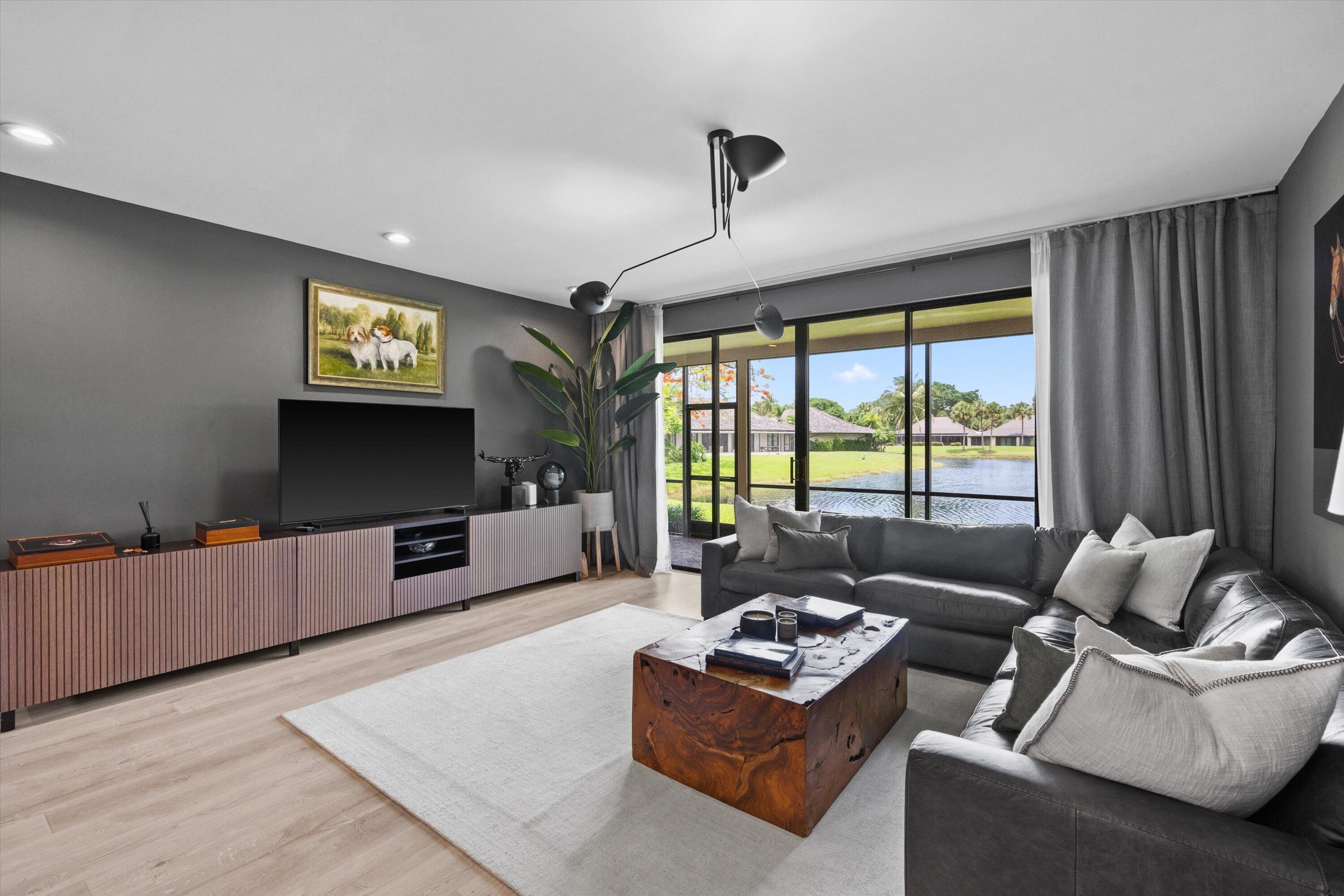 11842 Pebblewood #101, Wellington FL 33414