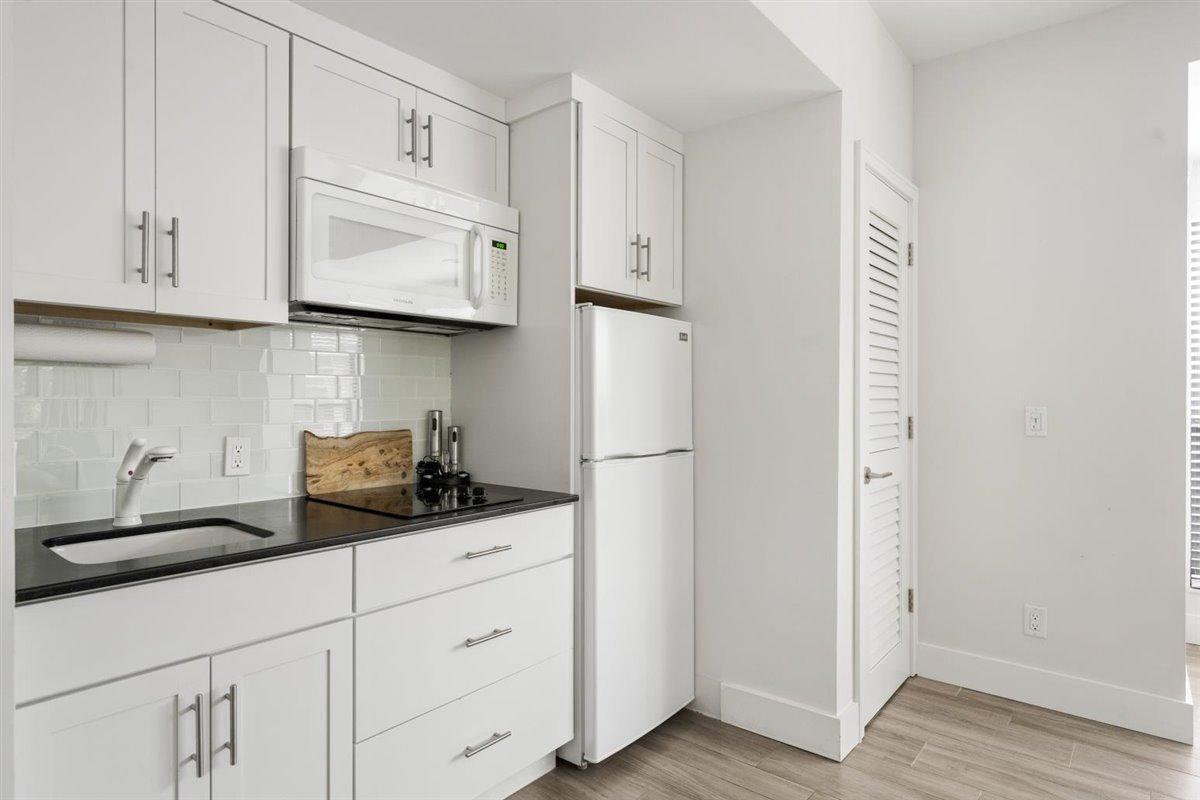 11818 Pebblewood #D201, Wellington FL 33414