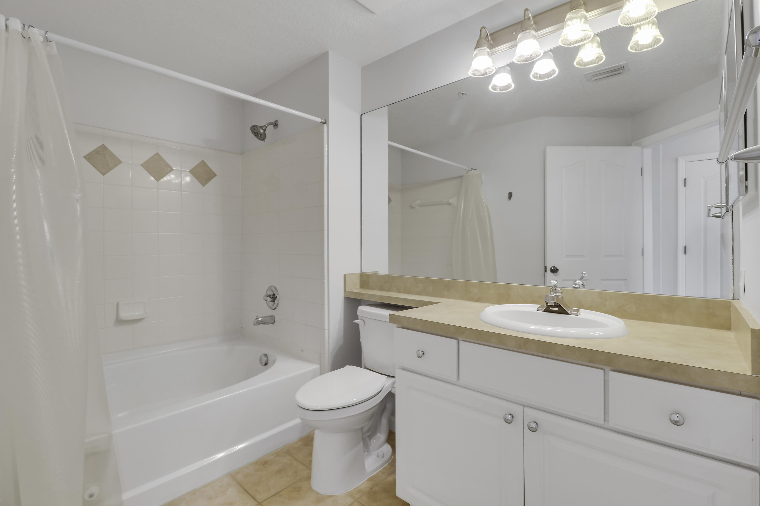 6206 Myrtlewood, Palm Beach Gardens FL 33418