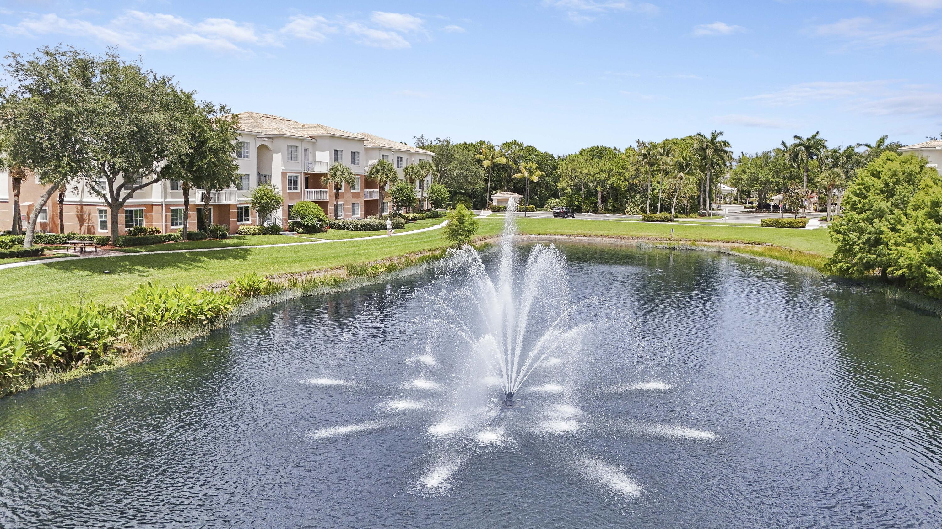 6206 Myrtlewood, Palm Beach Gardens FL 33418