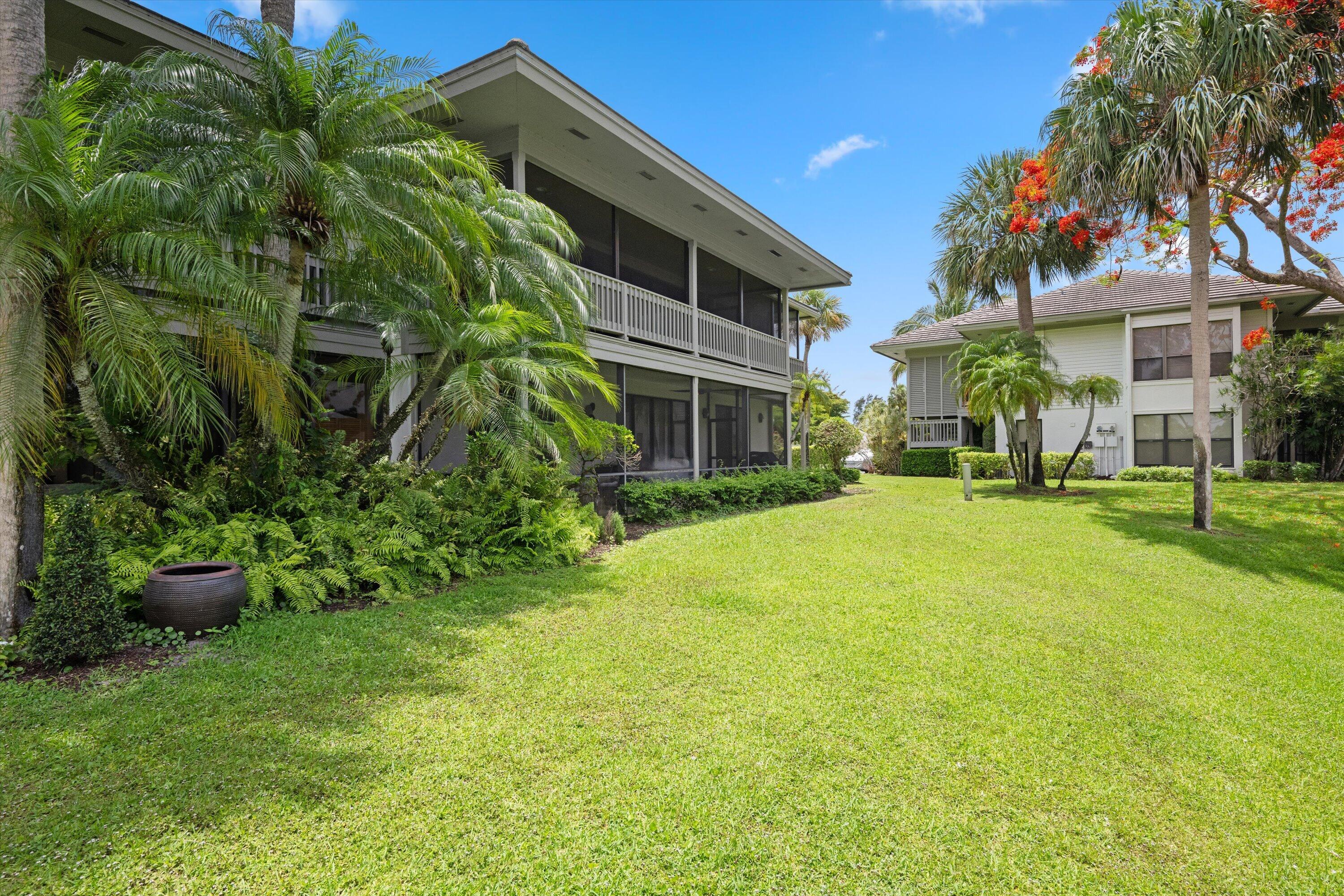 11818 Pebblewood #D201, Wellington FL 33414
