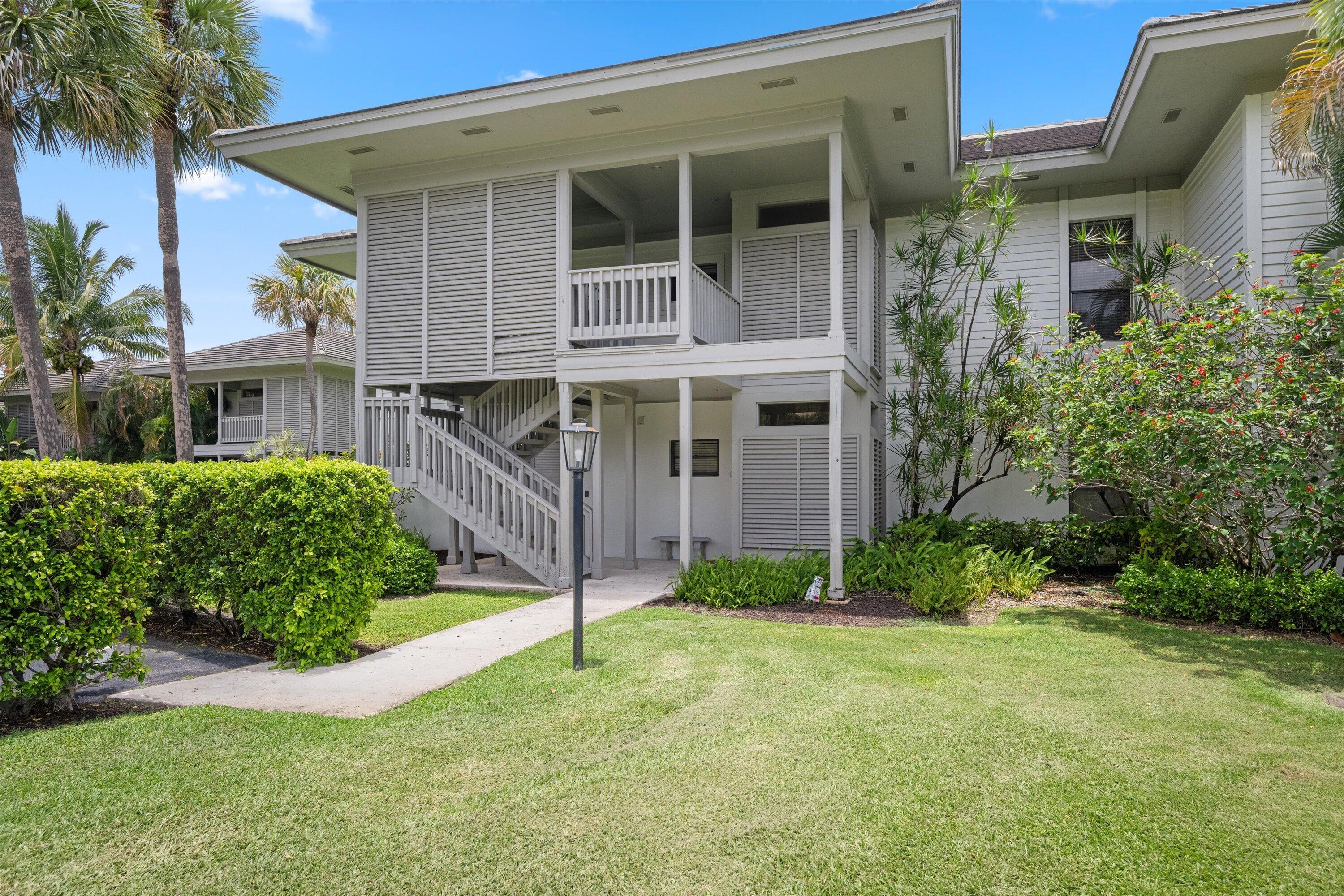 11818 Pebblewood #D201, Wellington FL 33414