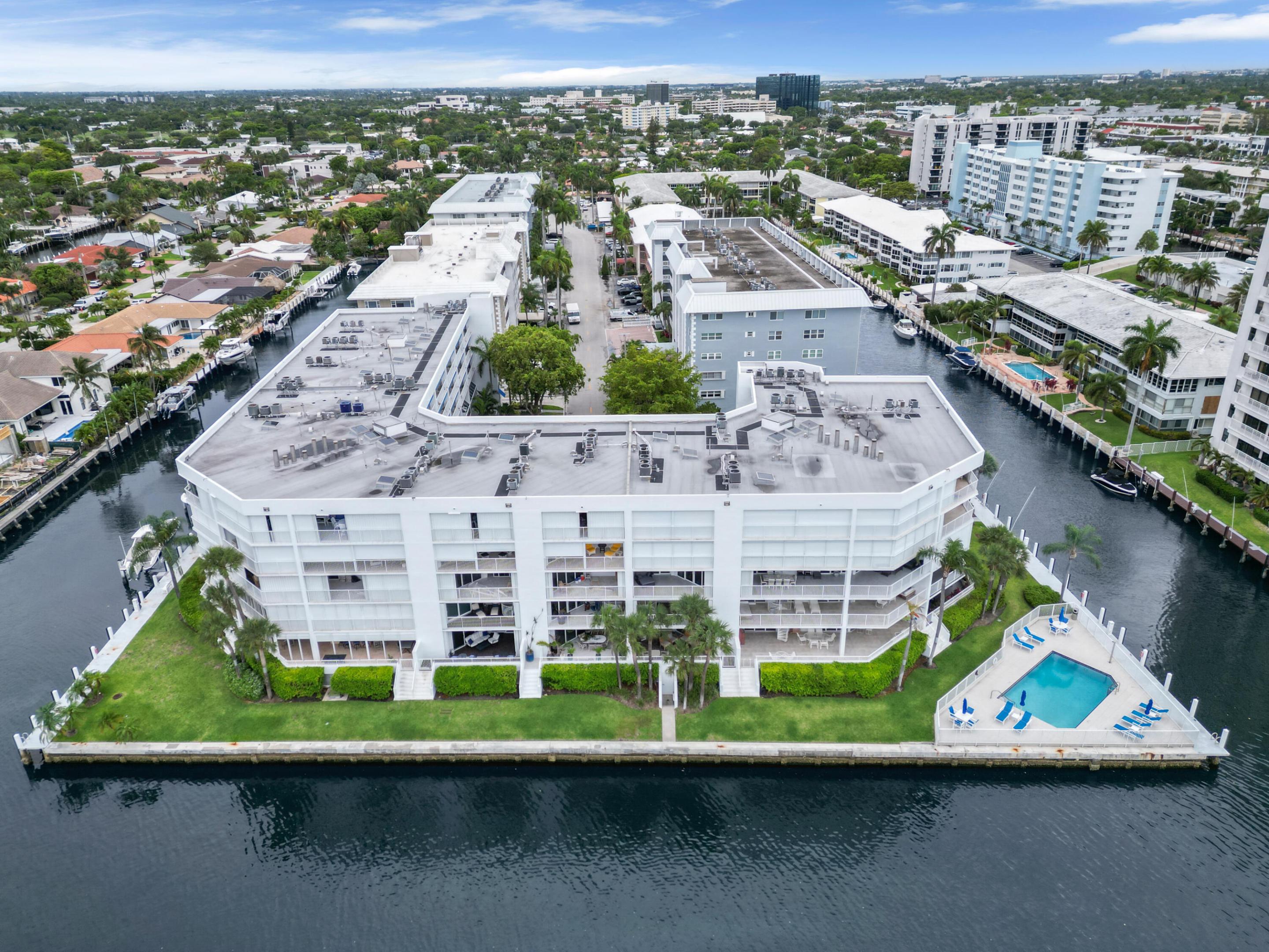 3100 NE 47th #305, Fort Lauderdale FL 33308