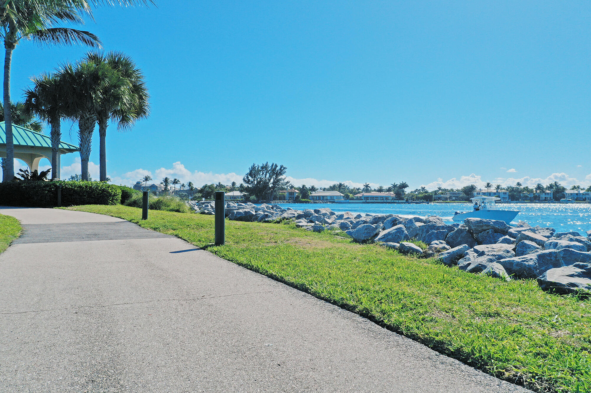 33 S Ocean #502, Palm Beach Shores FL 33404