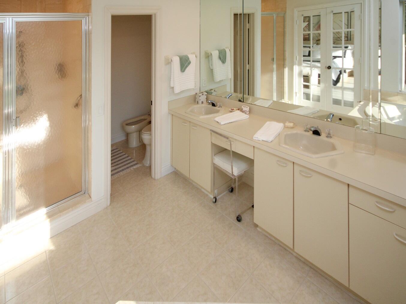 11877 Pebblewood #202, Wellington FL 33414