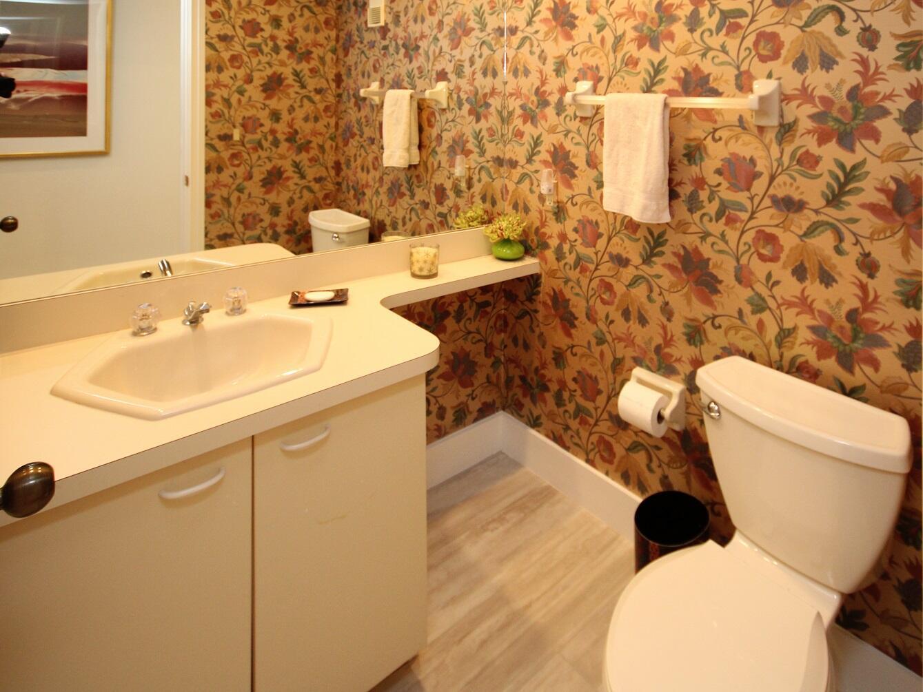 11877 Pebblewood #202, Wellington FL 33414
