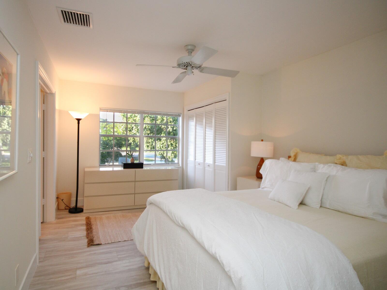11877 Pebblewood #202, Wellington FL 33414