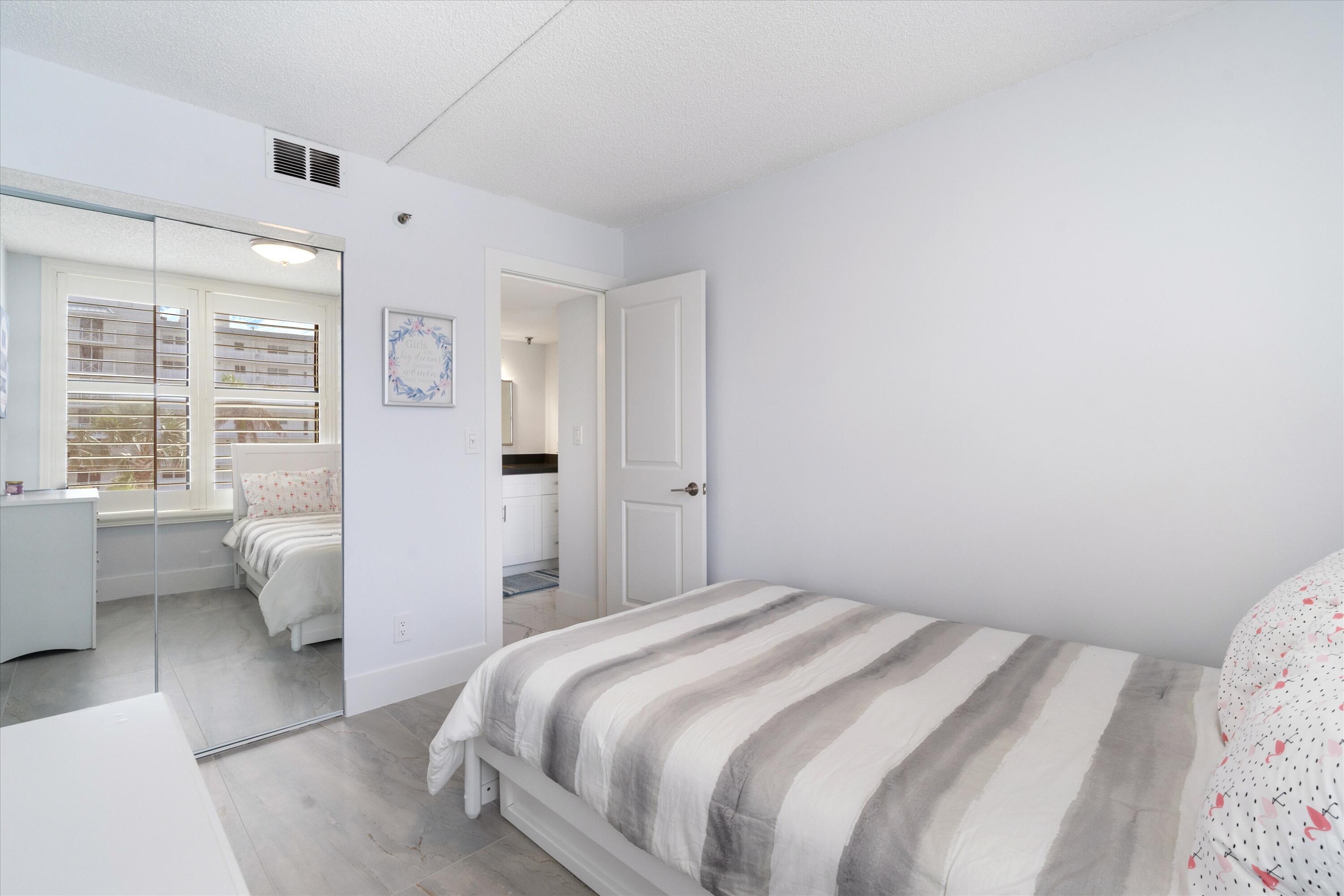 3115 S Ocean #302, Highland Beach FL 33487