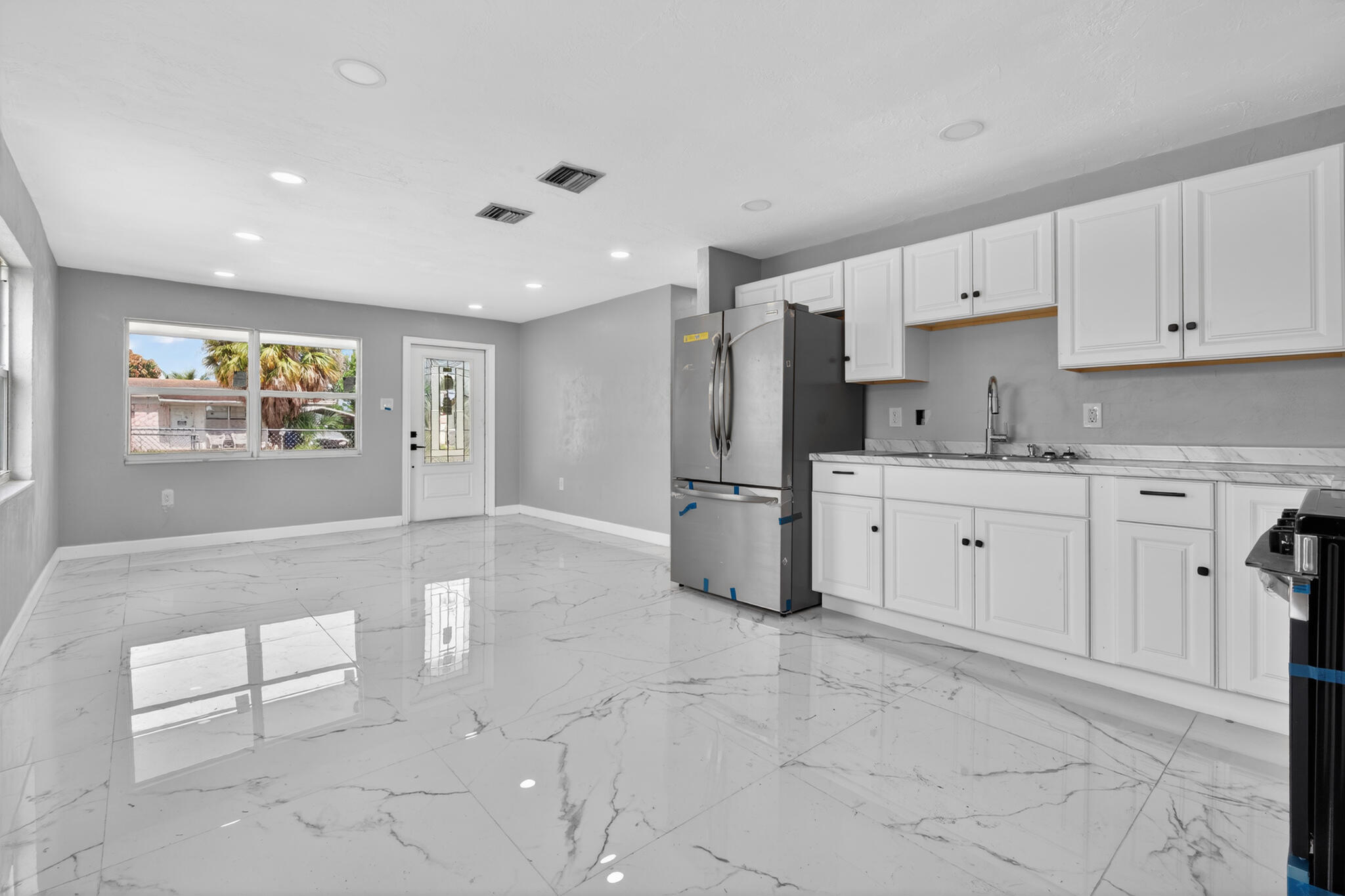 245 SW 11th, South Bay FL 33493