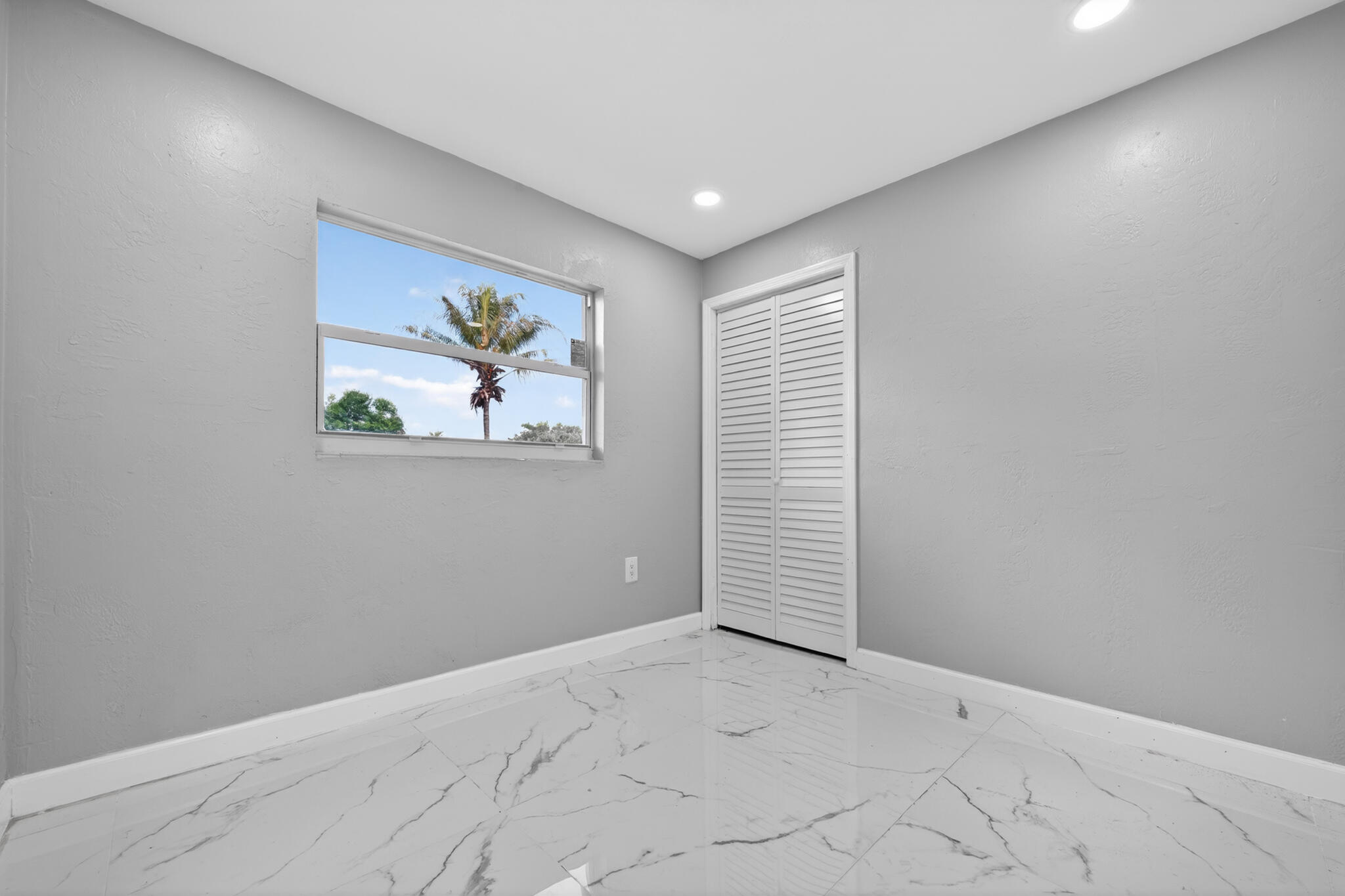 245 SW 11th, South Bay FL 33493