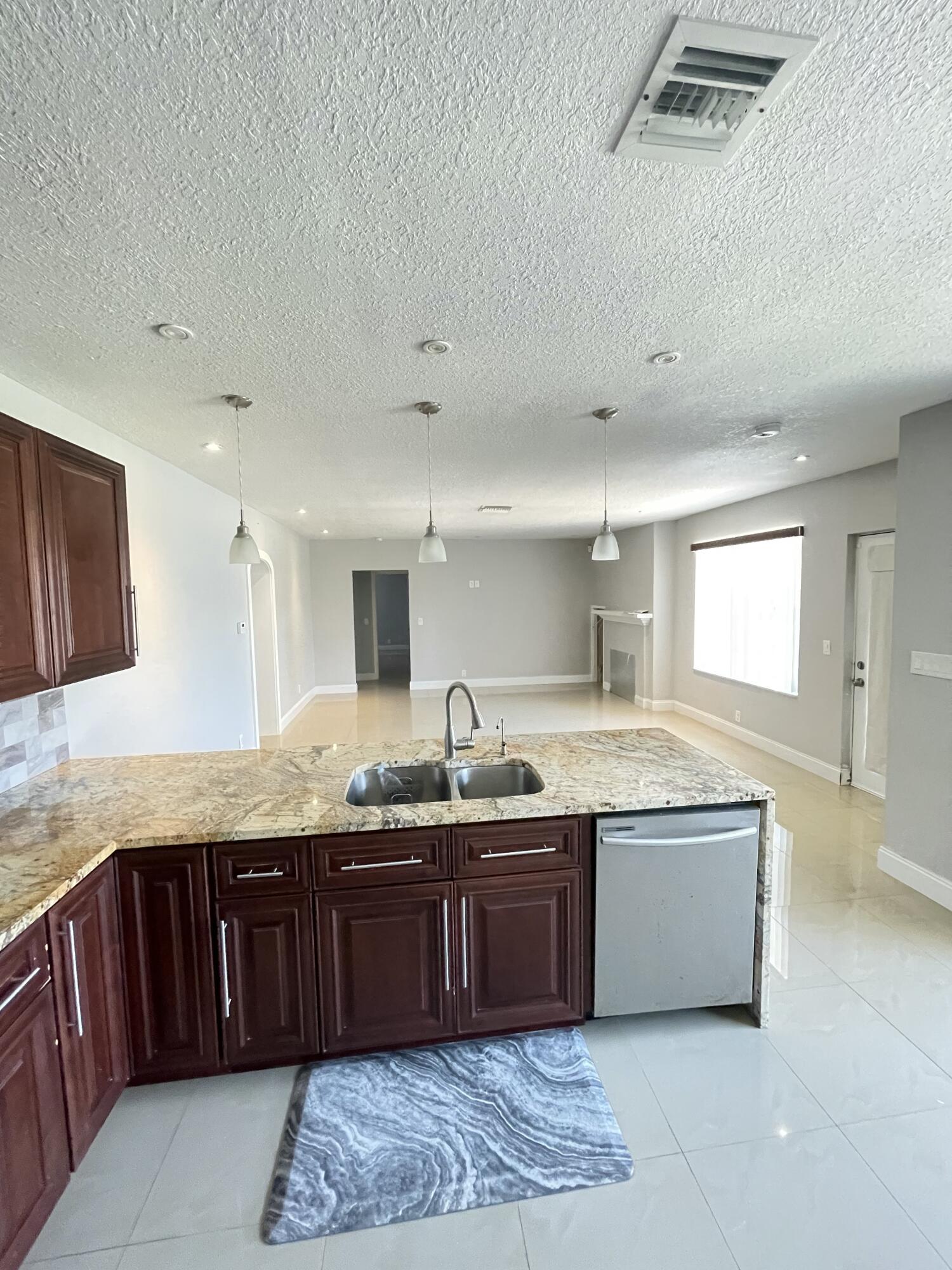 255 Foresteria, Lake Park FL 33403