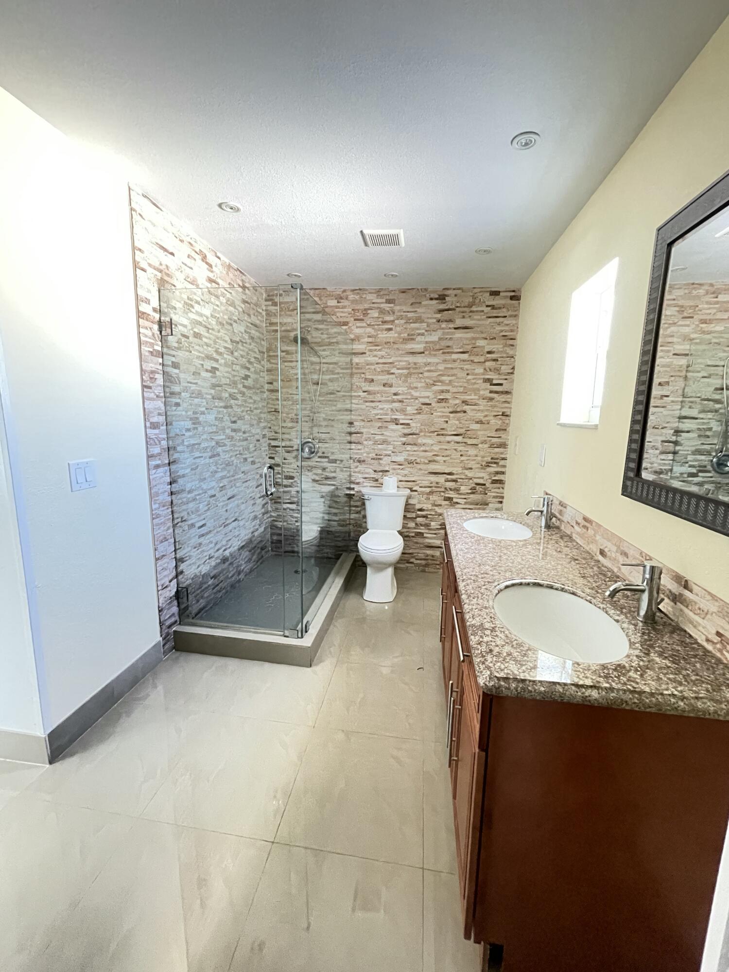 255 Foresteria, Lake Park FL 33403