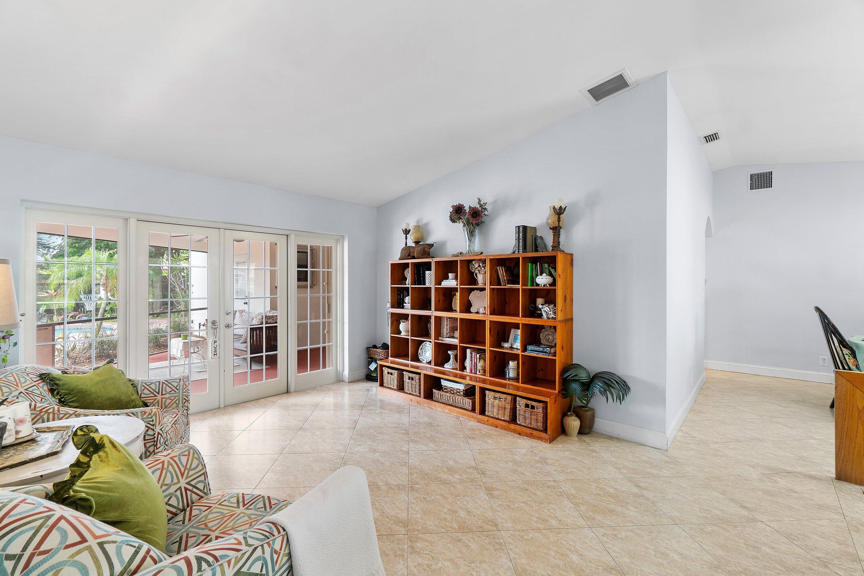 17734 Pine Needle, Boca Raton FL 33487