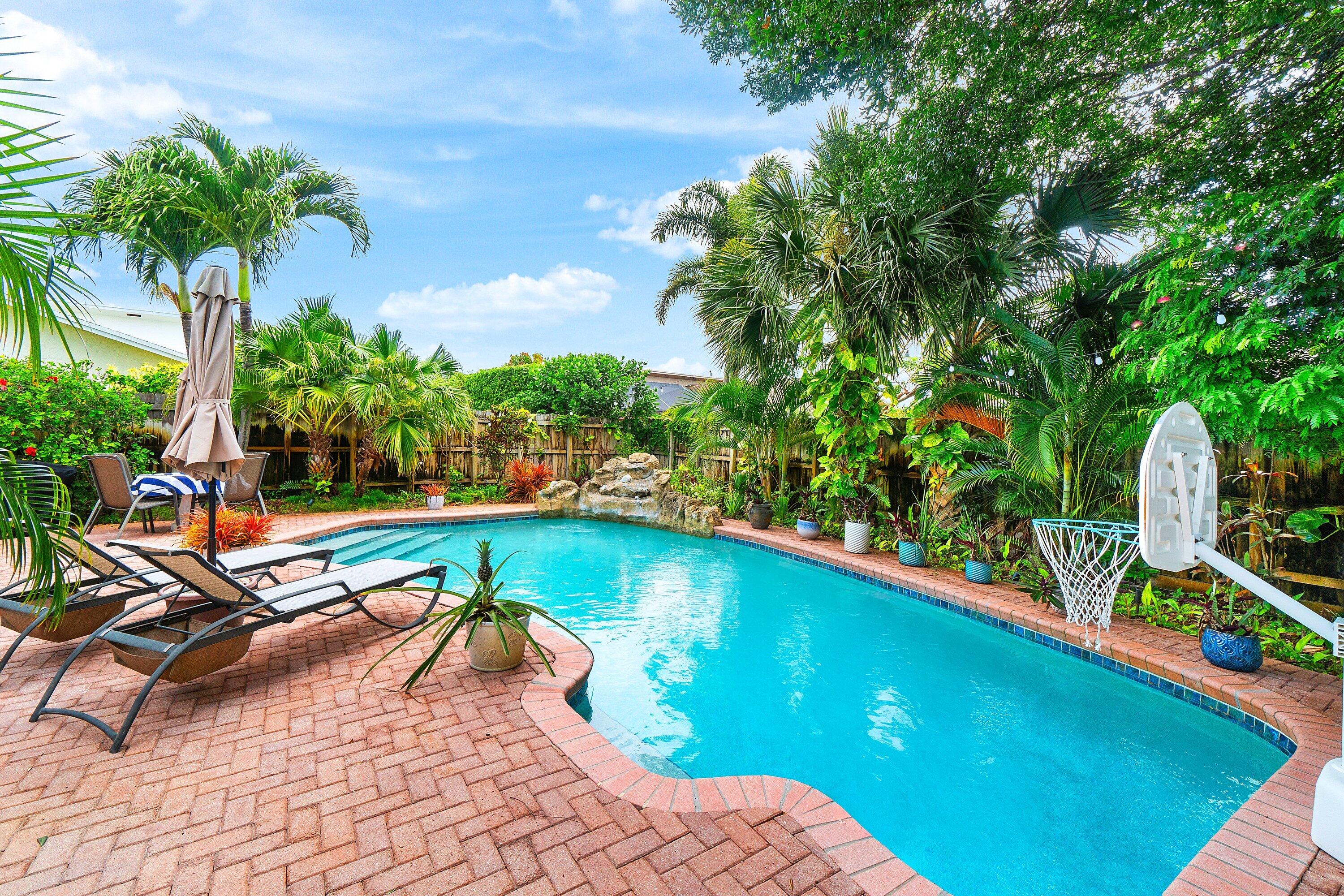 17734 Pine Needle, Boca Raton FL 33487