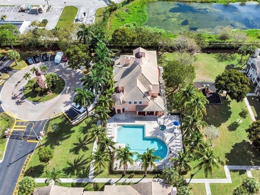 2202 Belmont #2202, North Lauderdale FL 33068