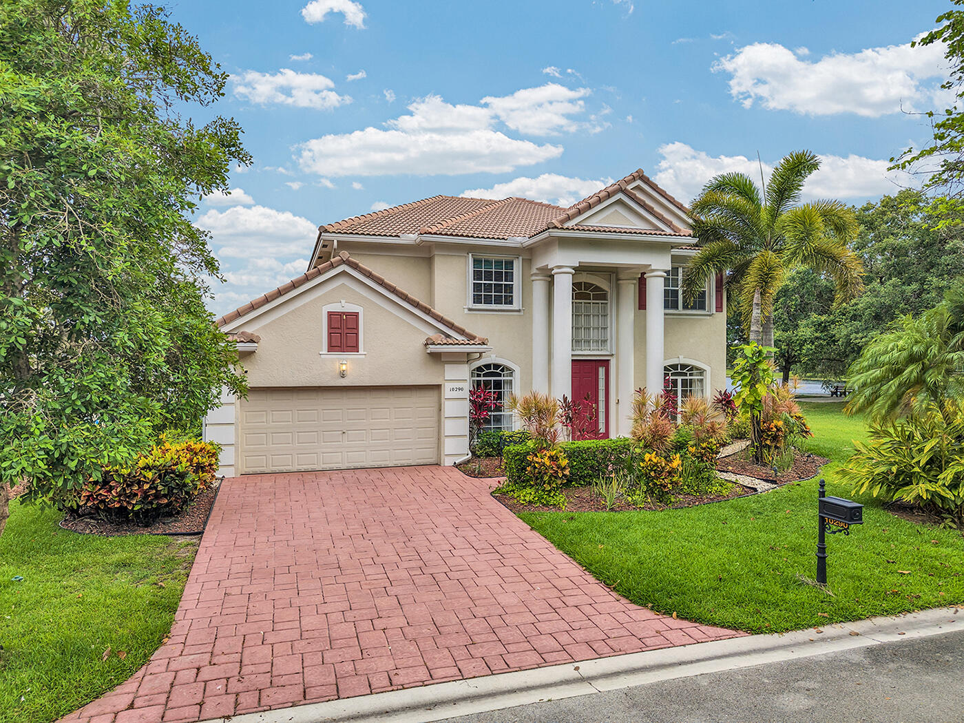10290 NW 60th, Parkland FL 33076
